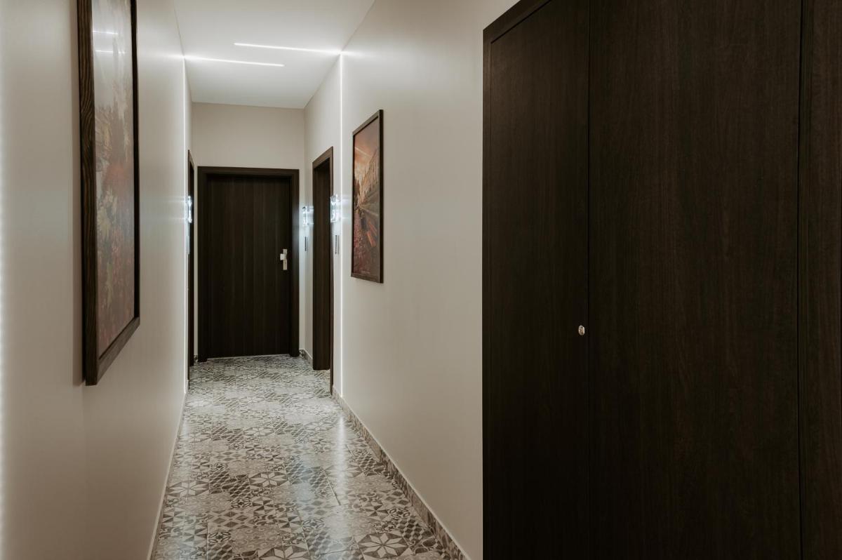 Triple Room with Bathroom - Photo 6