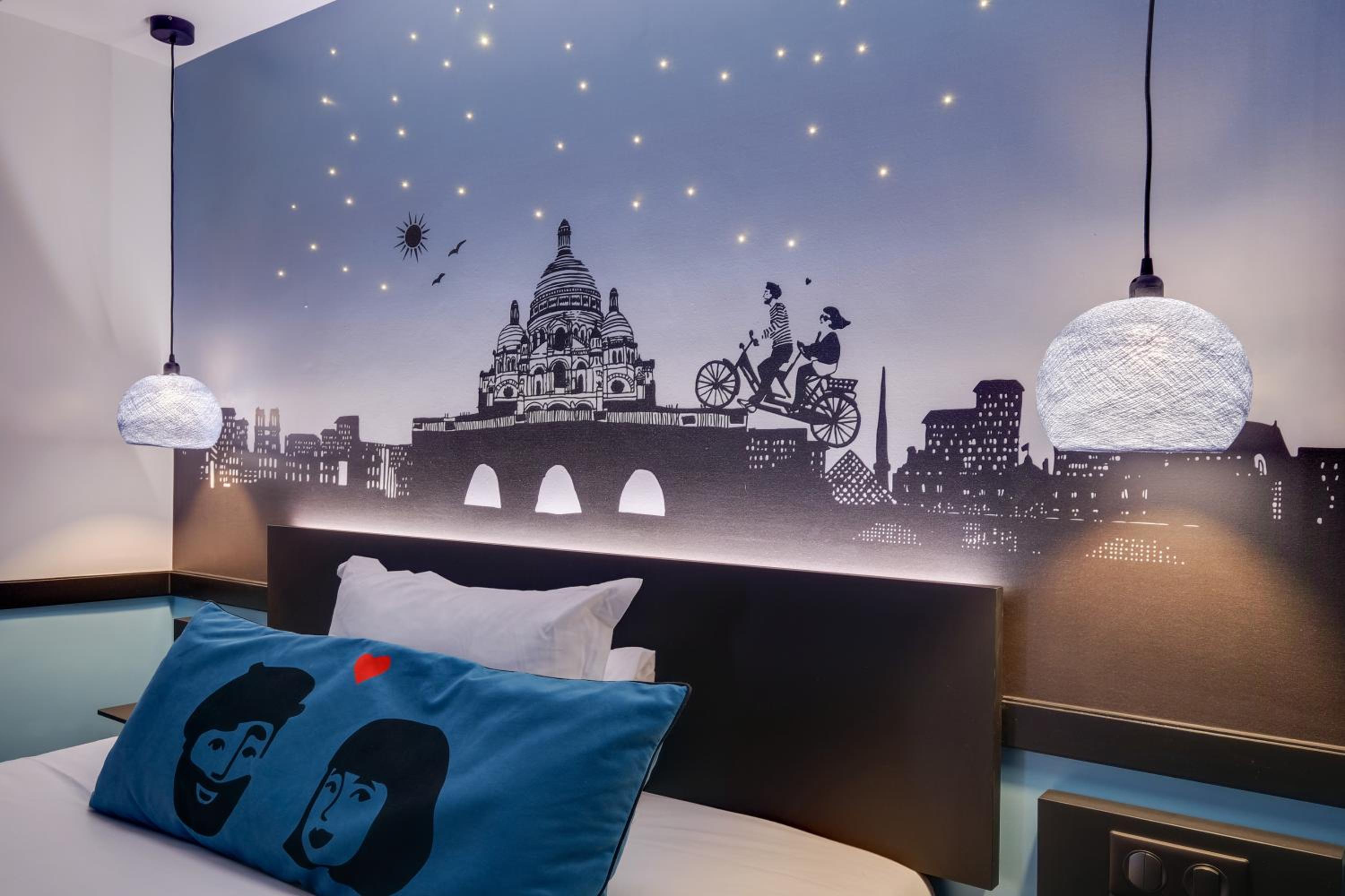 2 rooms next to each other photo 3