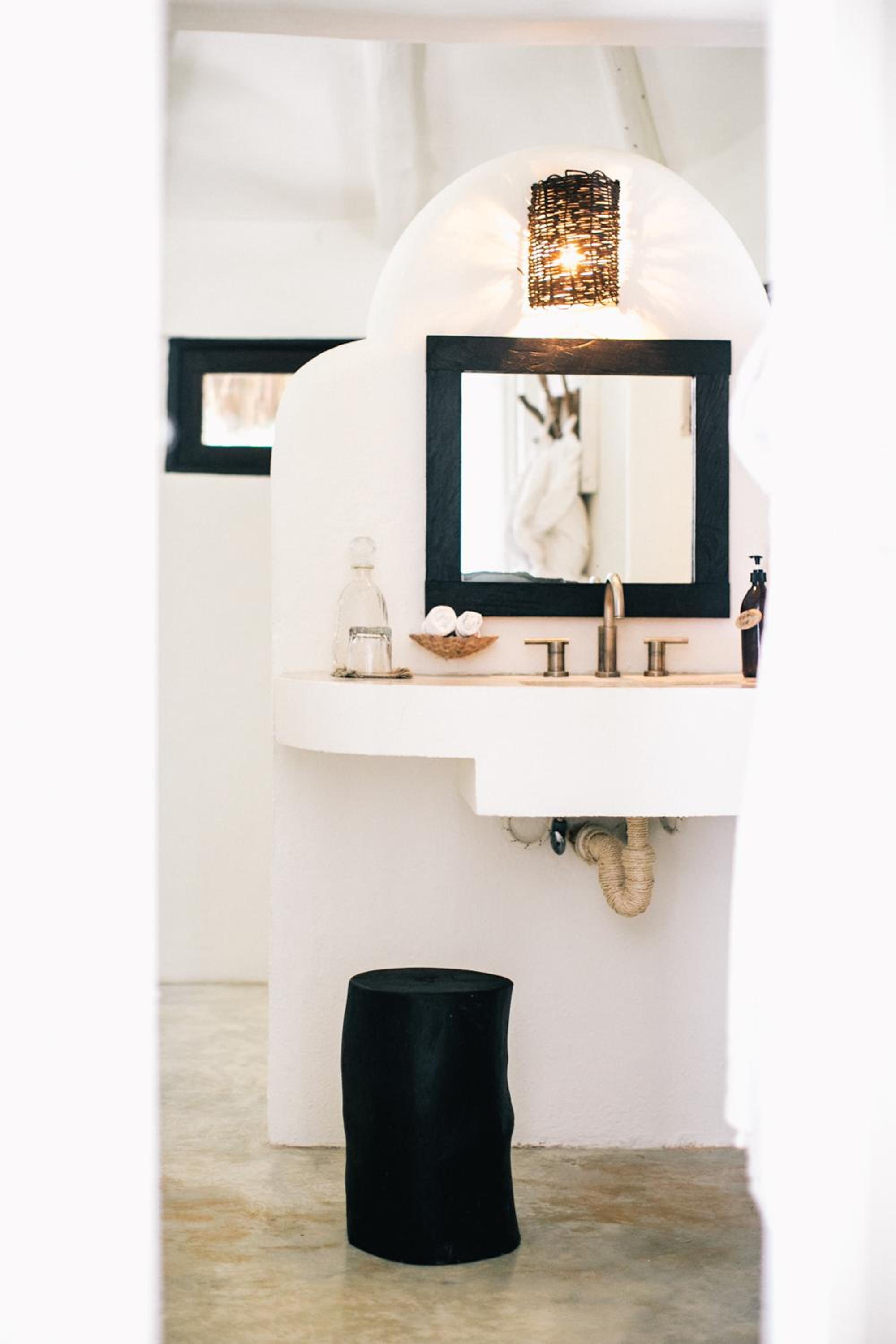 Suite - Photo 4