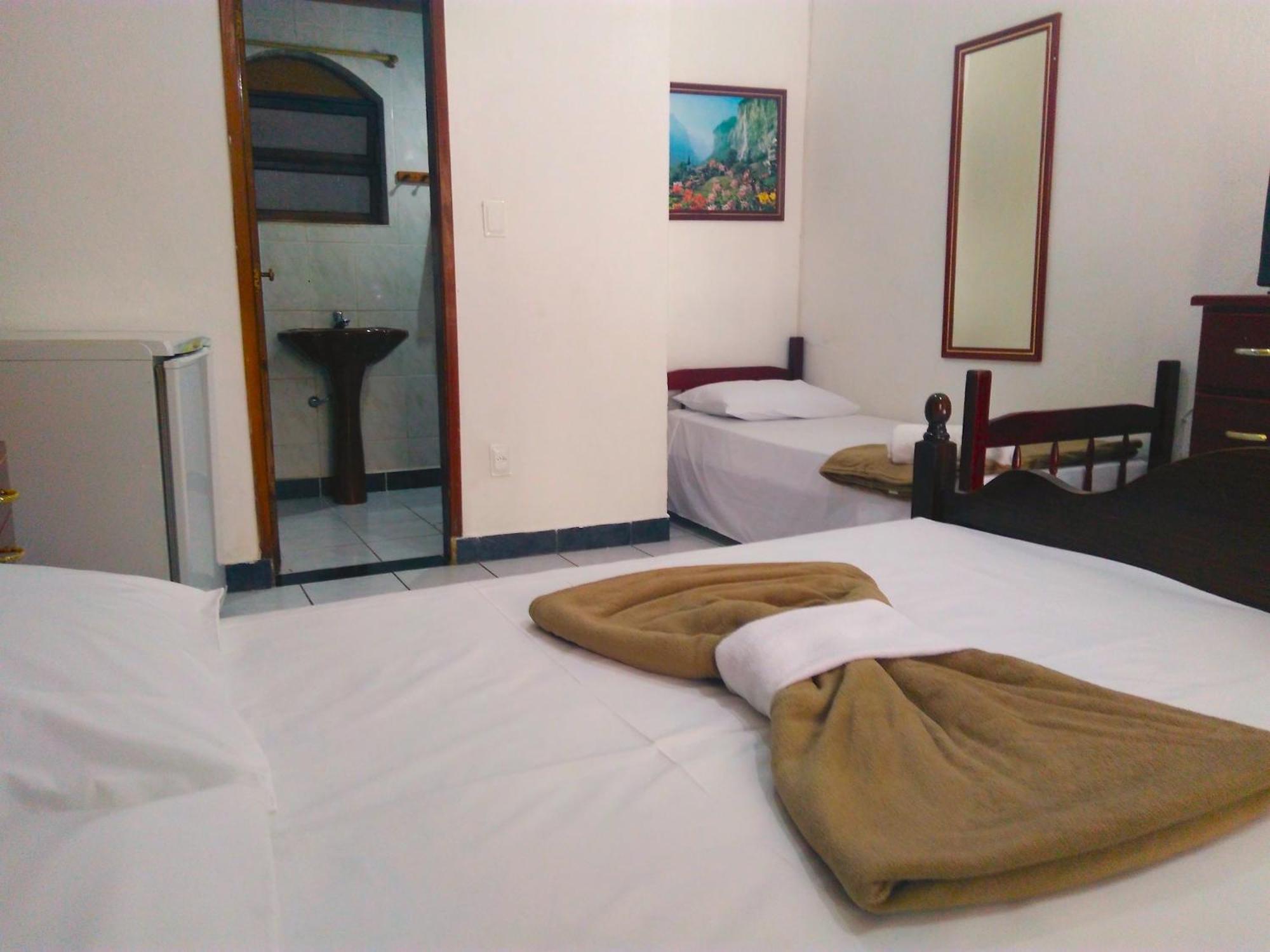Standard Double Room - Photo 17