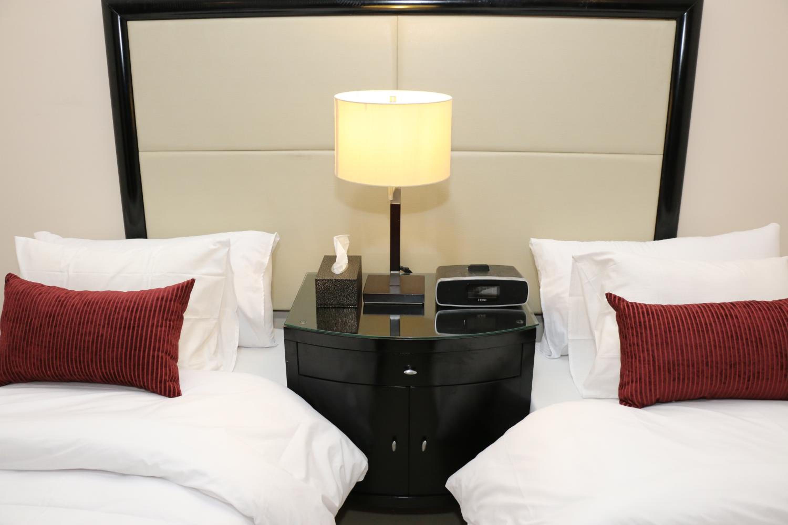 Twin Room with Balcony - Photo 13