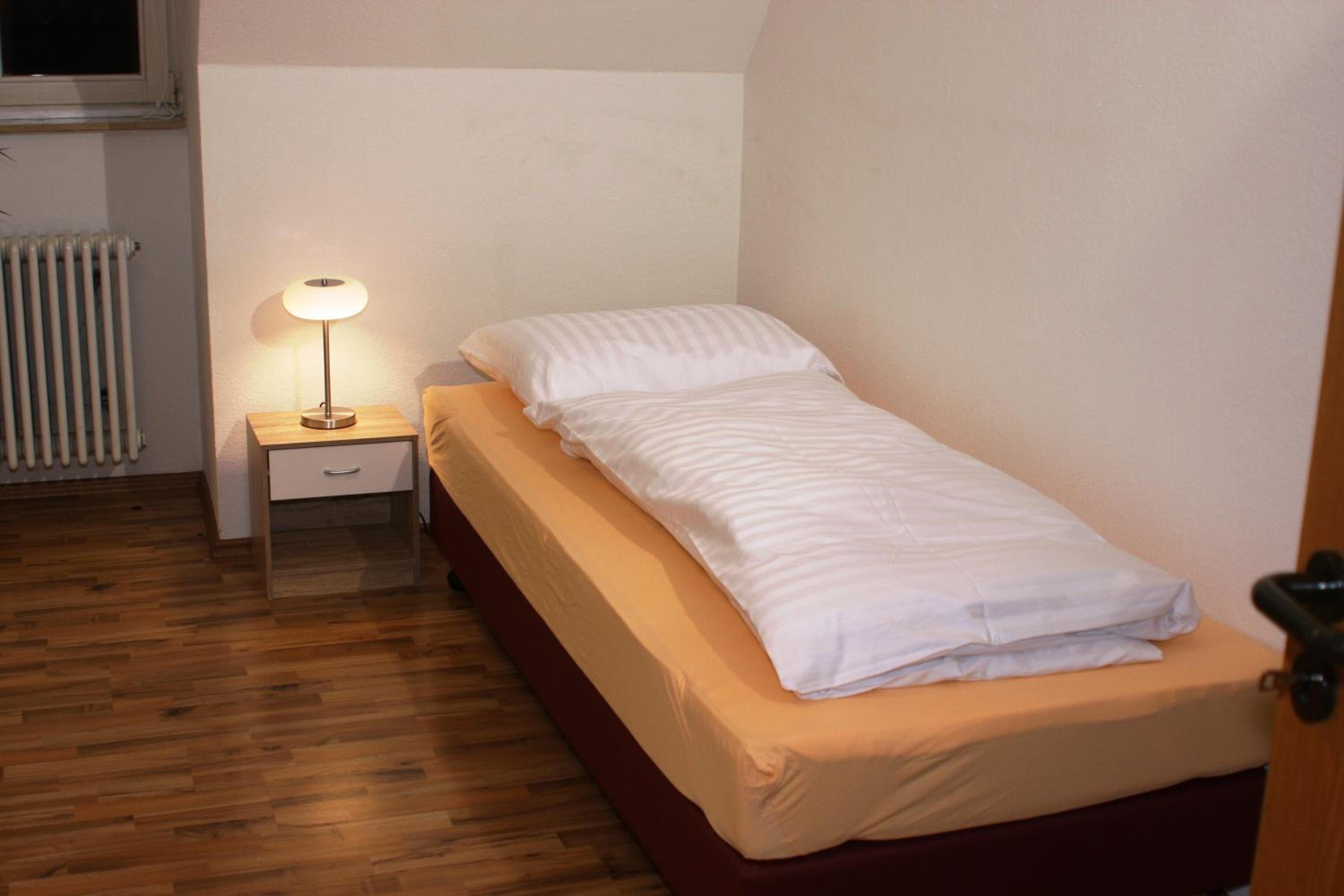 Two-Bedroom Apartment - Photo 6
