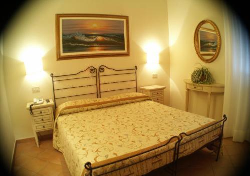Suite - Photo 1