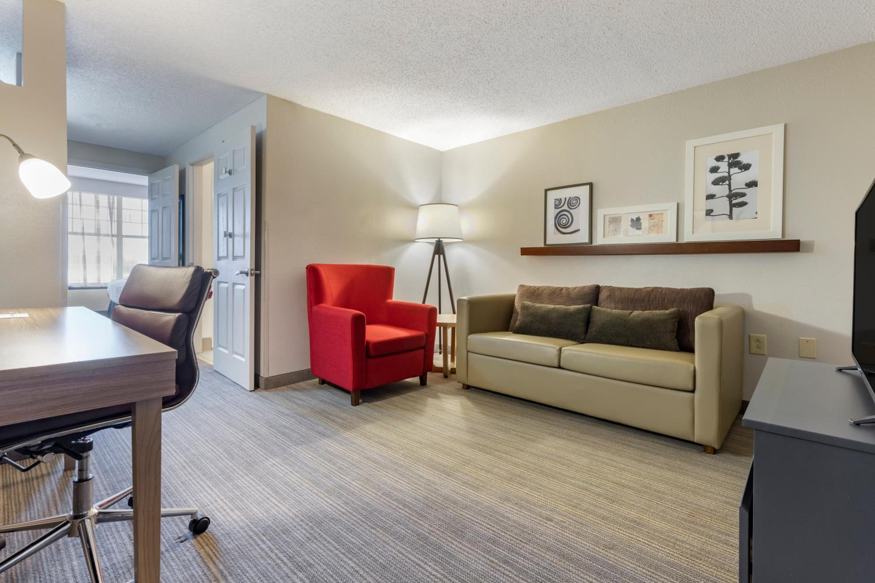 King Suite with Sofa Bed - Photo 4