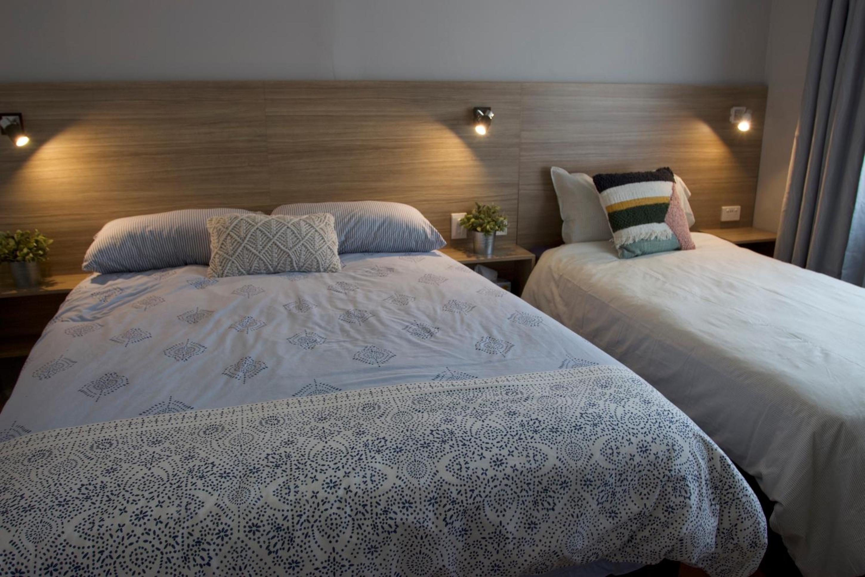 Triple Room With Shared Bathroom