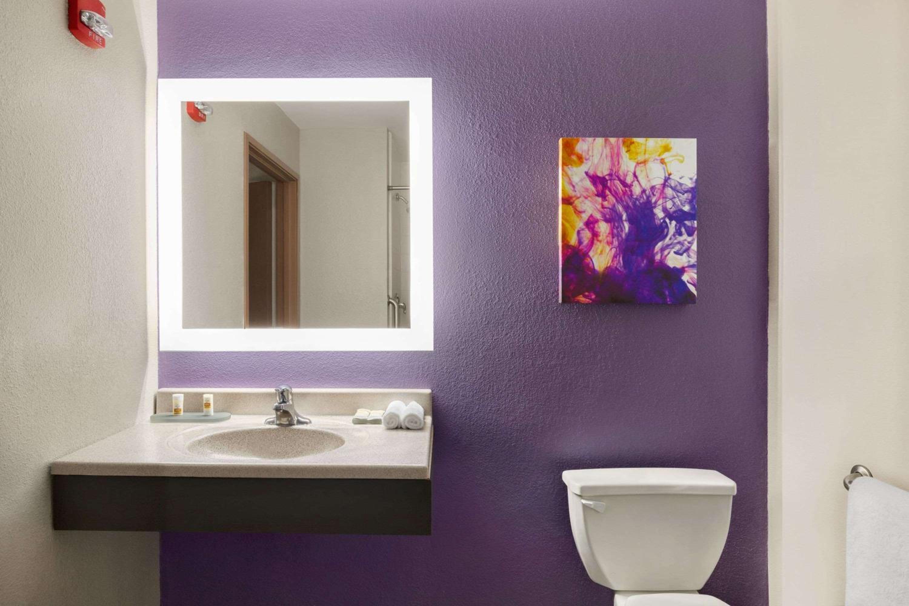 King Room - Disability Access - Photo 2