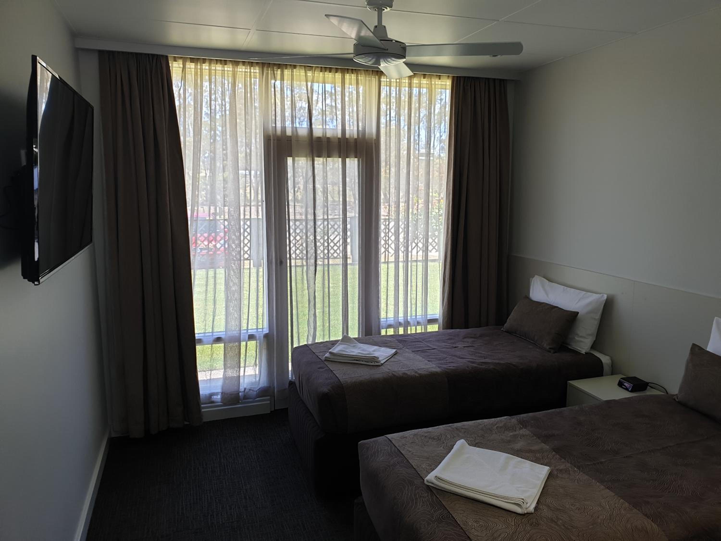Superior Twin Room photo 2