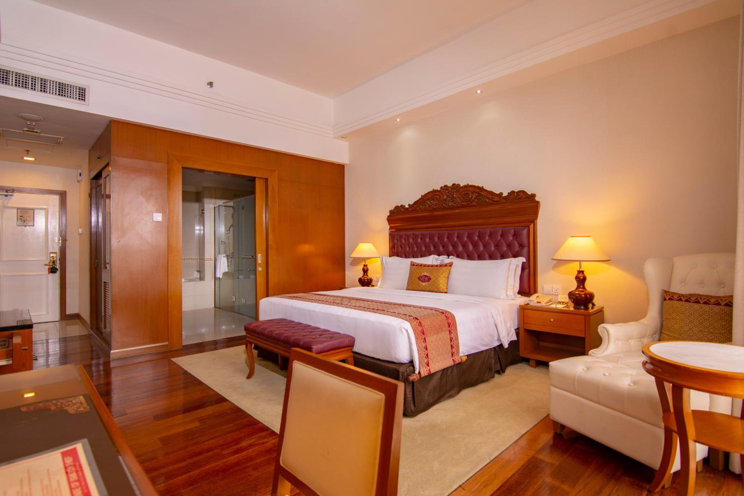 Executive Suite Executive Suite