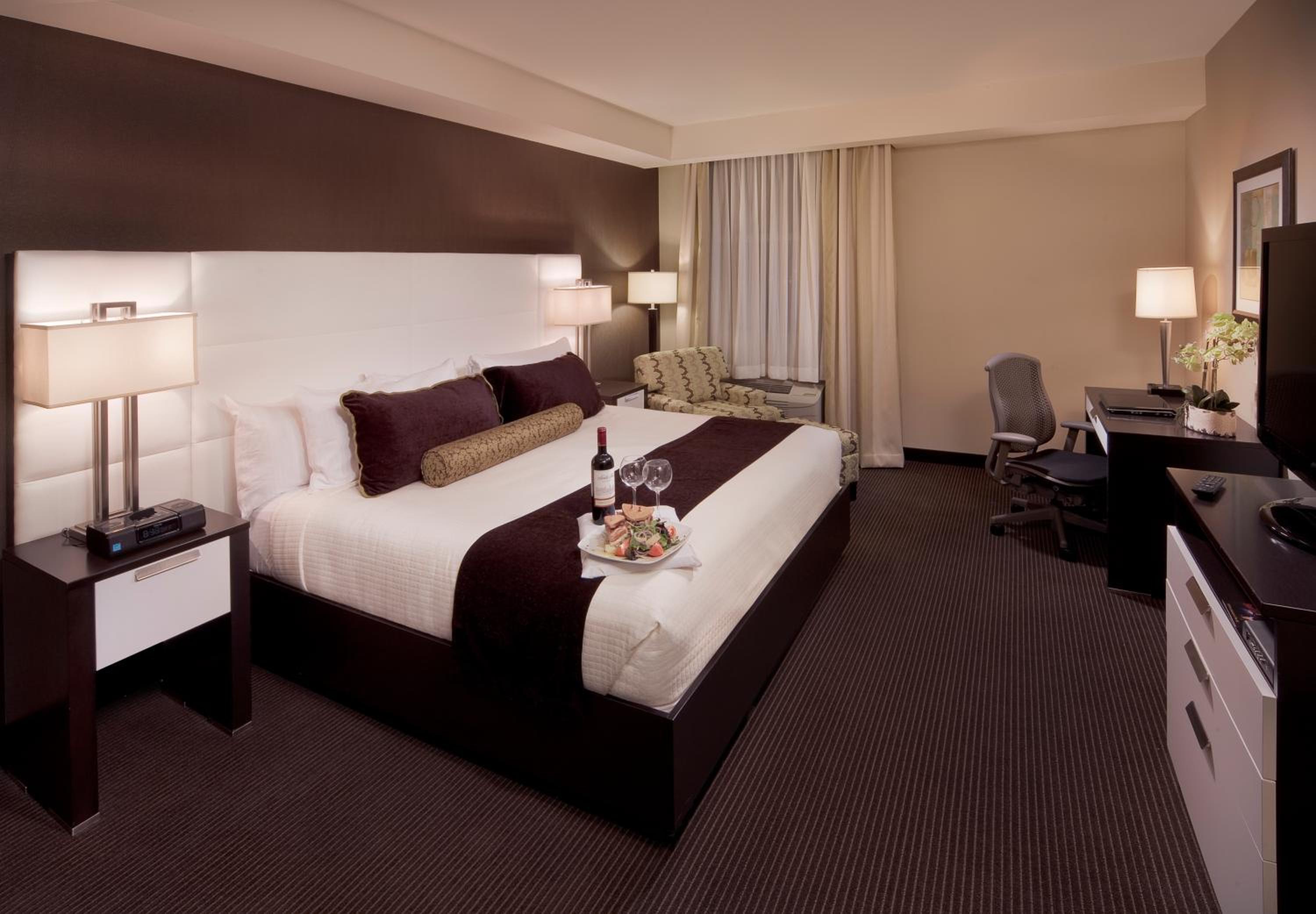Executive King Room - Non-Smoking photo 3