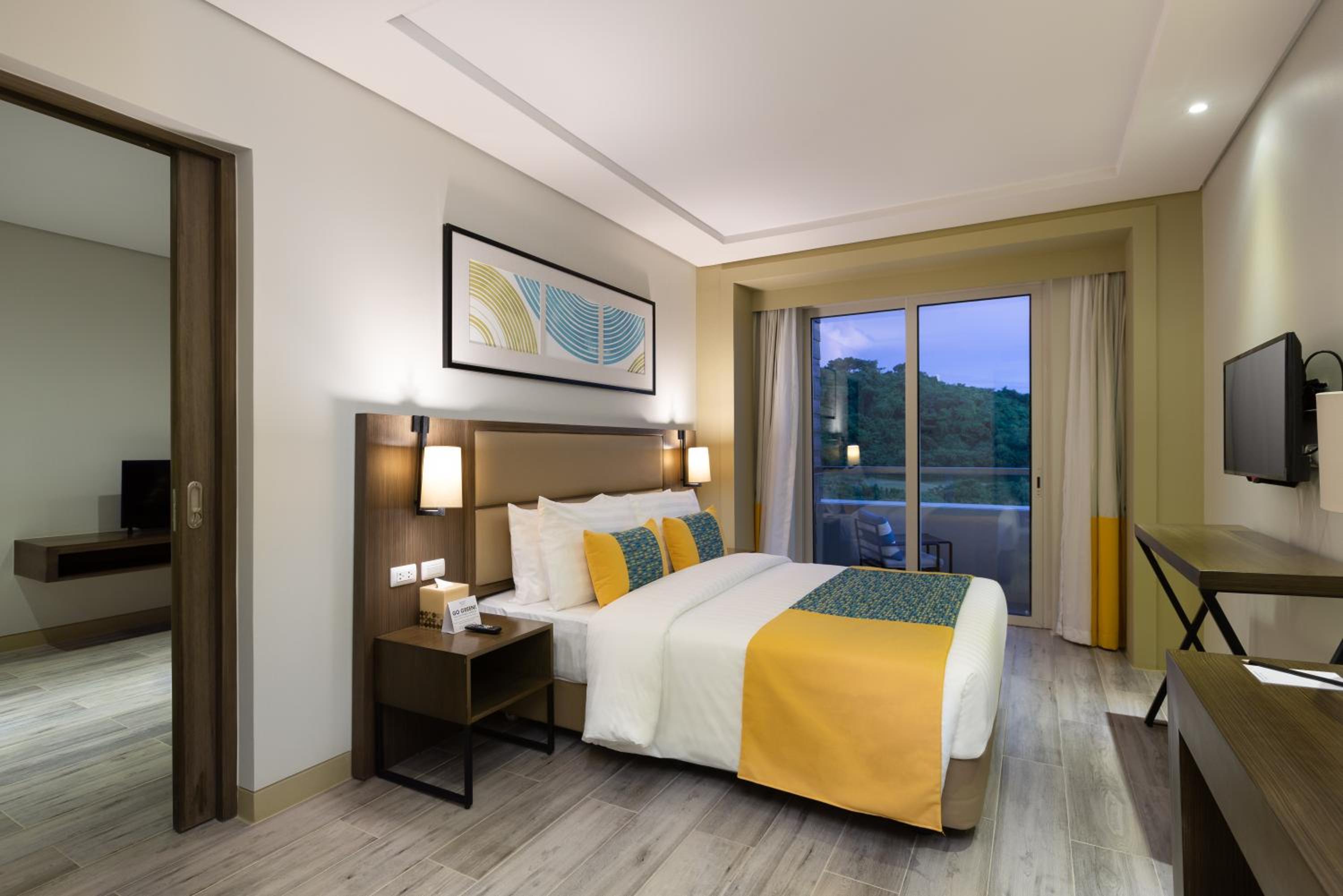 One Bedroom Executive Suite with Living Room - Photo 10