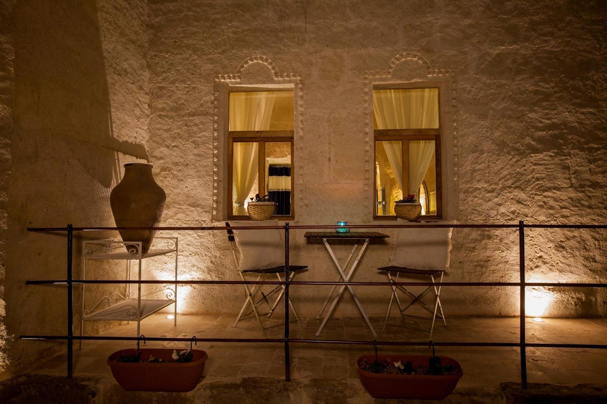 Exclusive Cave Suite  - Photo 4