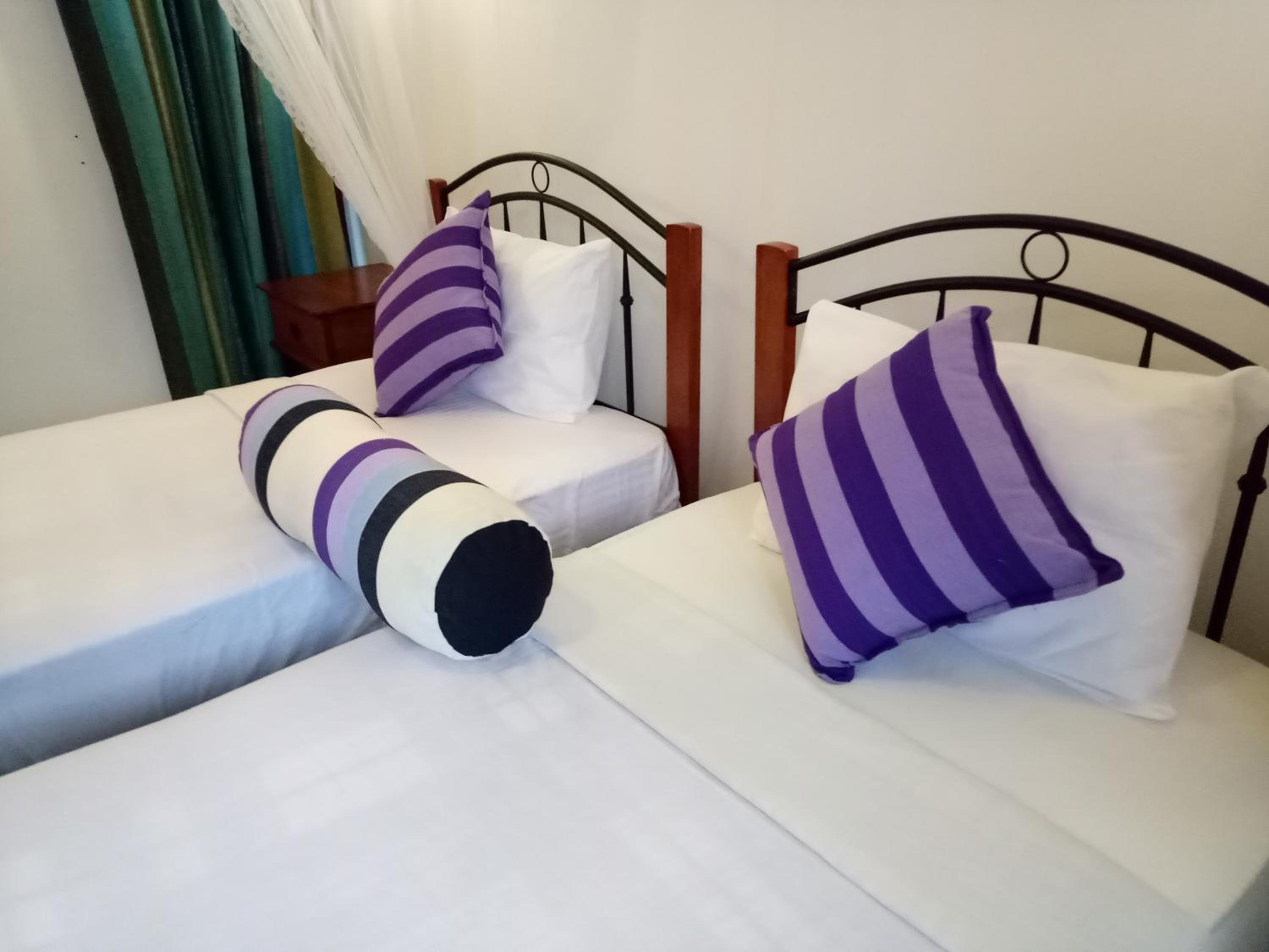 Deluxe Double or Twin Room with Free 24 hours Check-in & Check-out photo 3