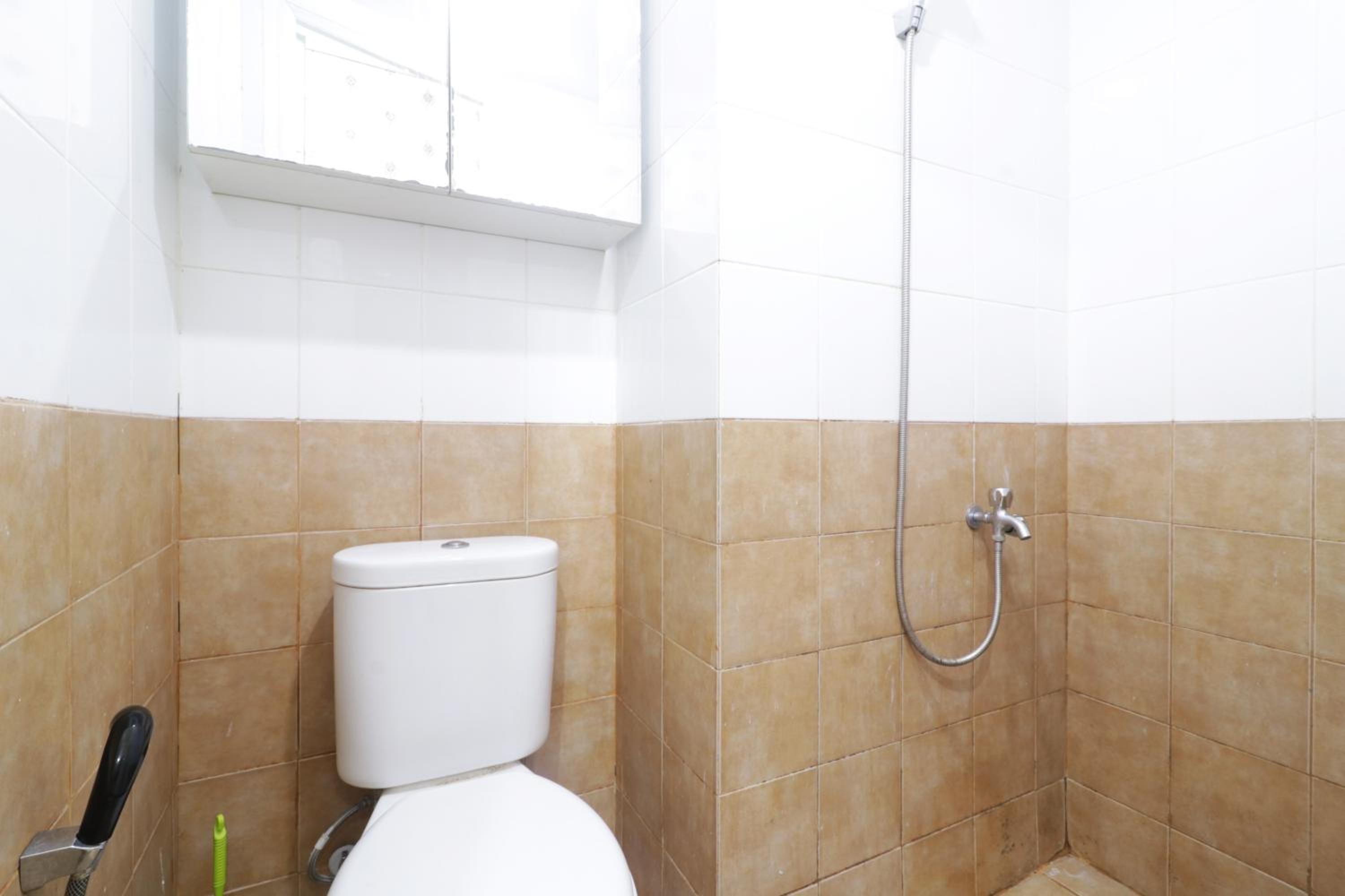 Two-Bedroom Apartment - Photo 3