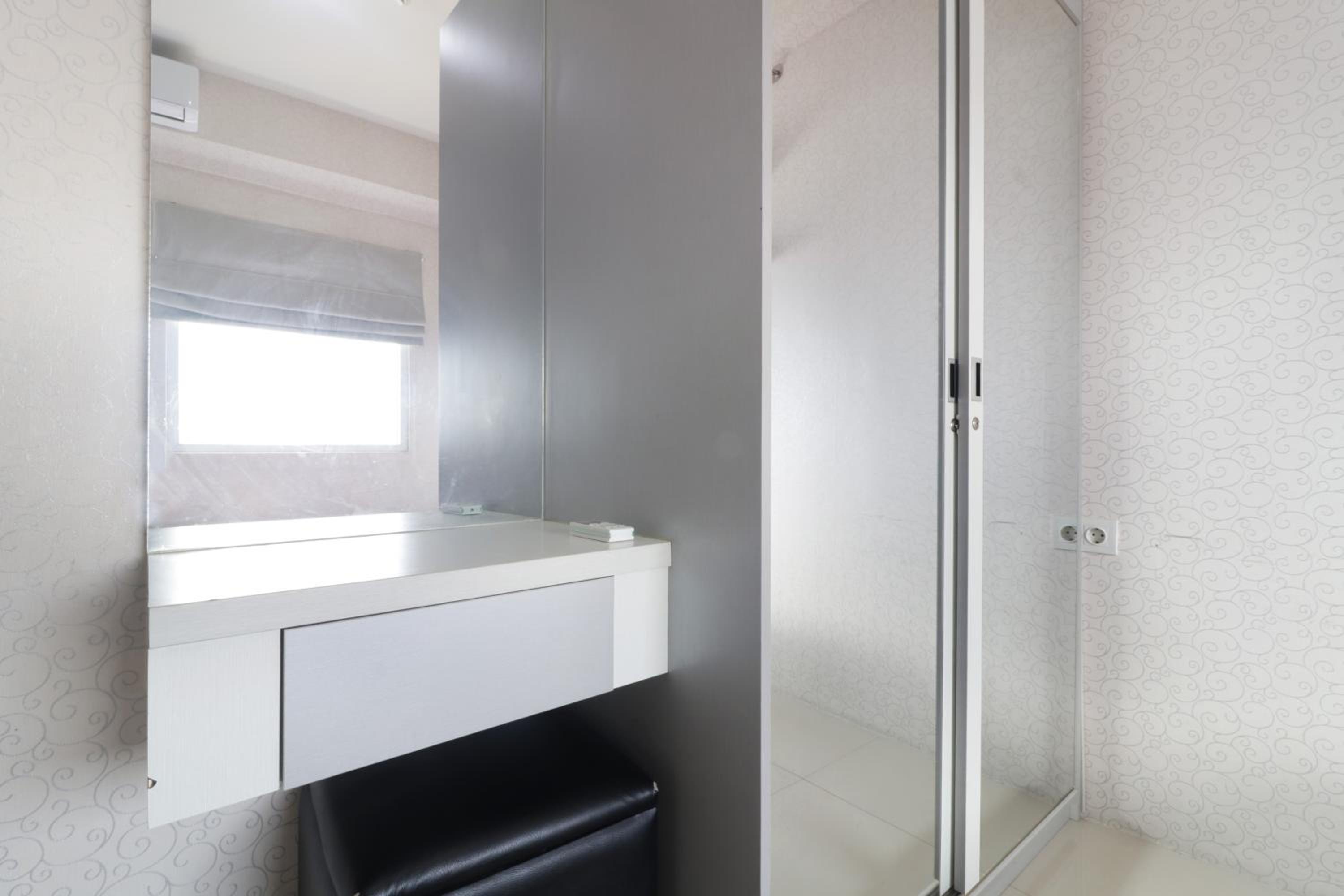 Two-Bedroom Apartment - Photo 6