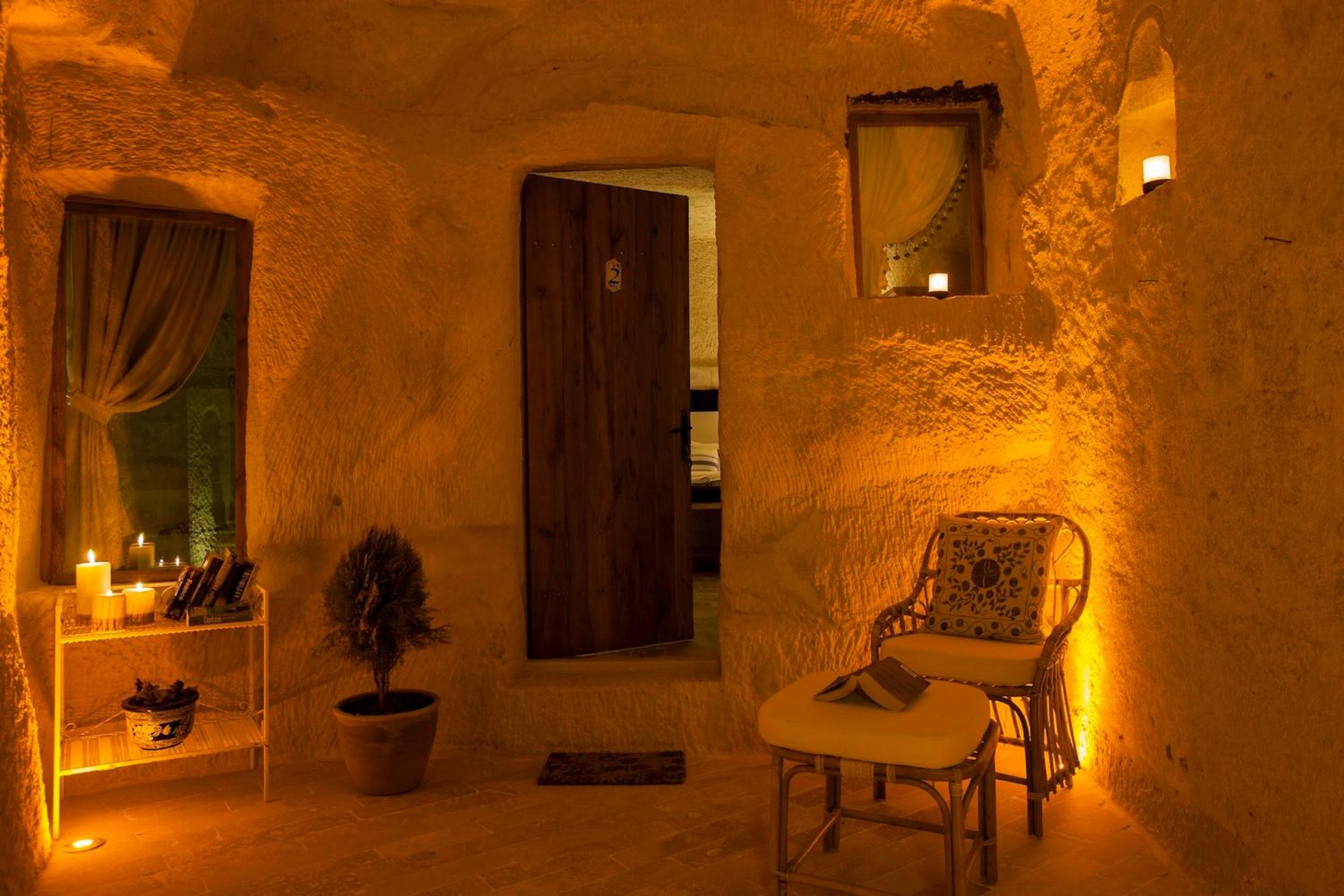 Cave Suite - Photo 7