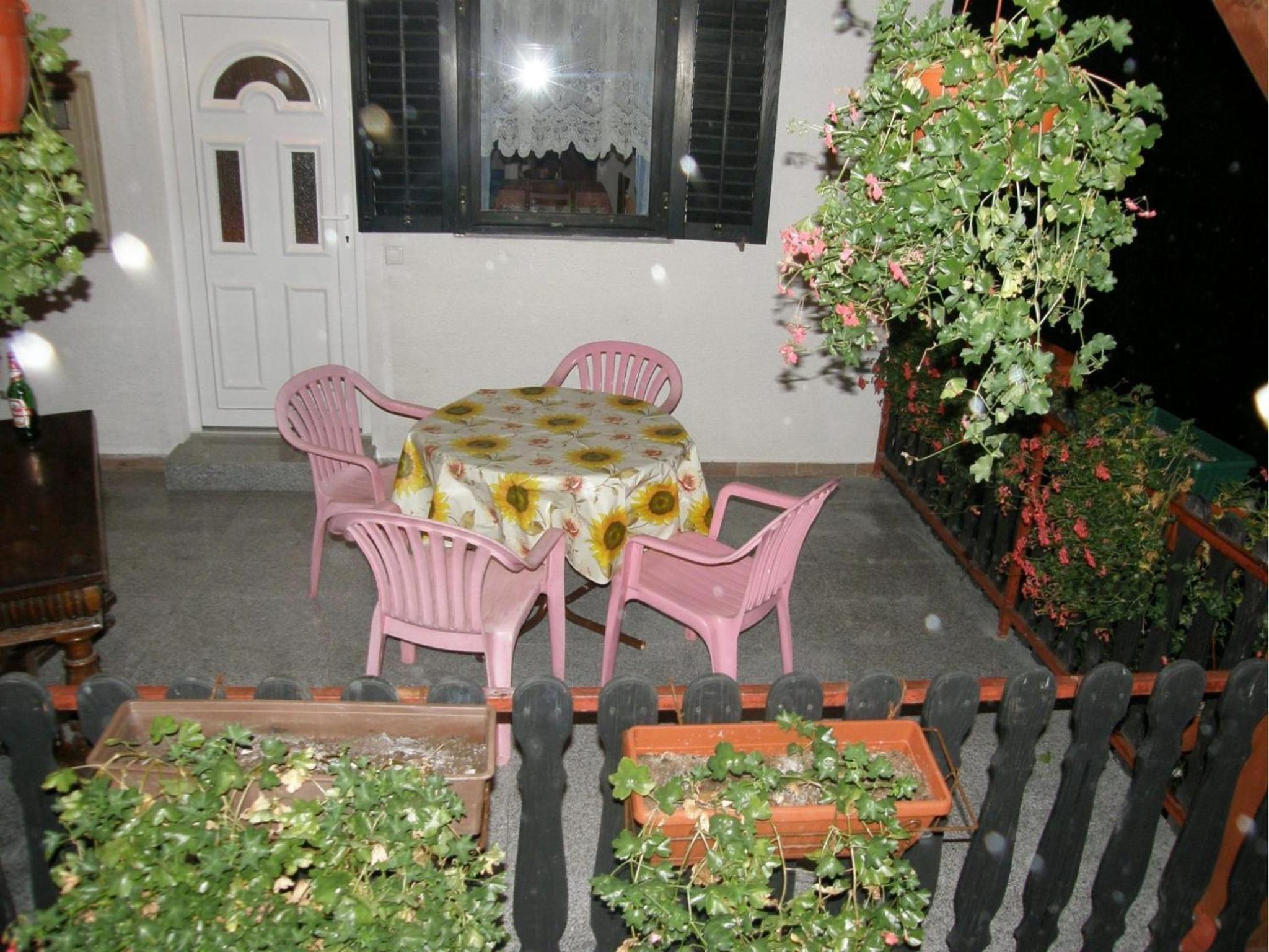 One-Bedroom Apartment - Photo 33
