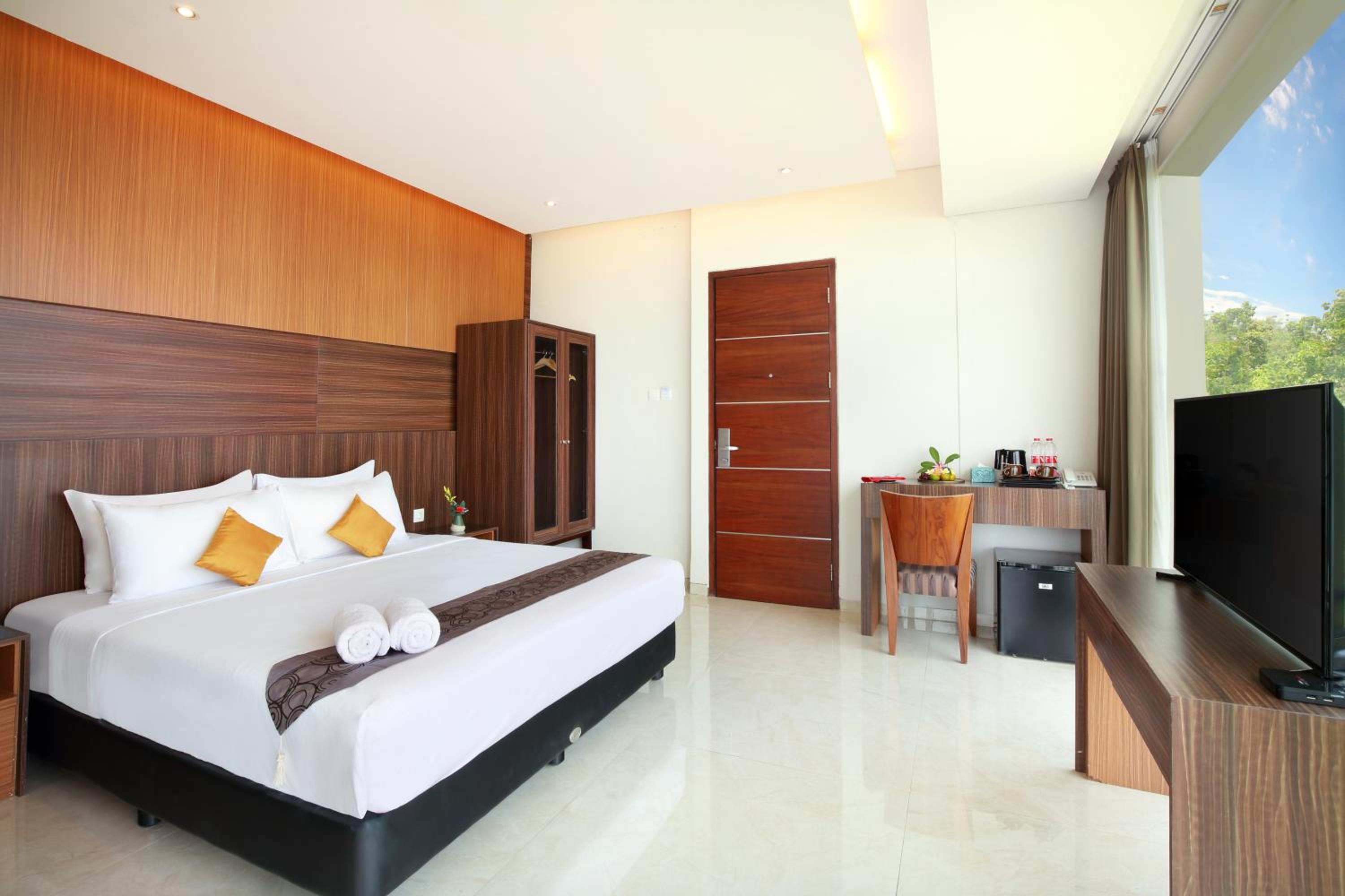 Executive Suite photo 2
