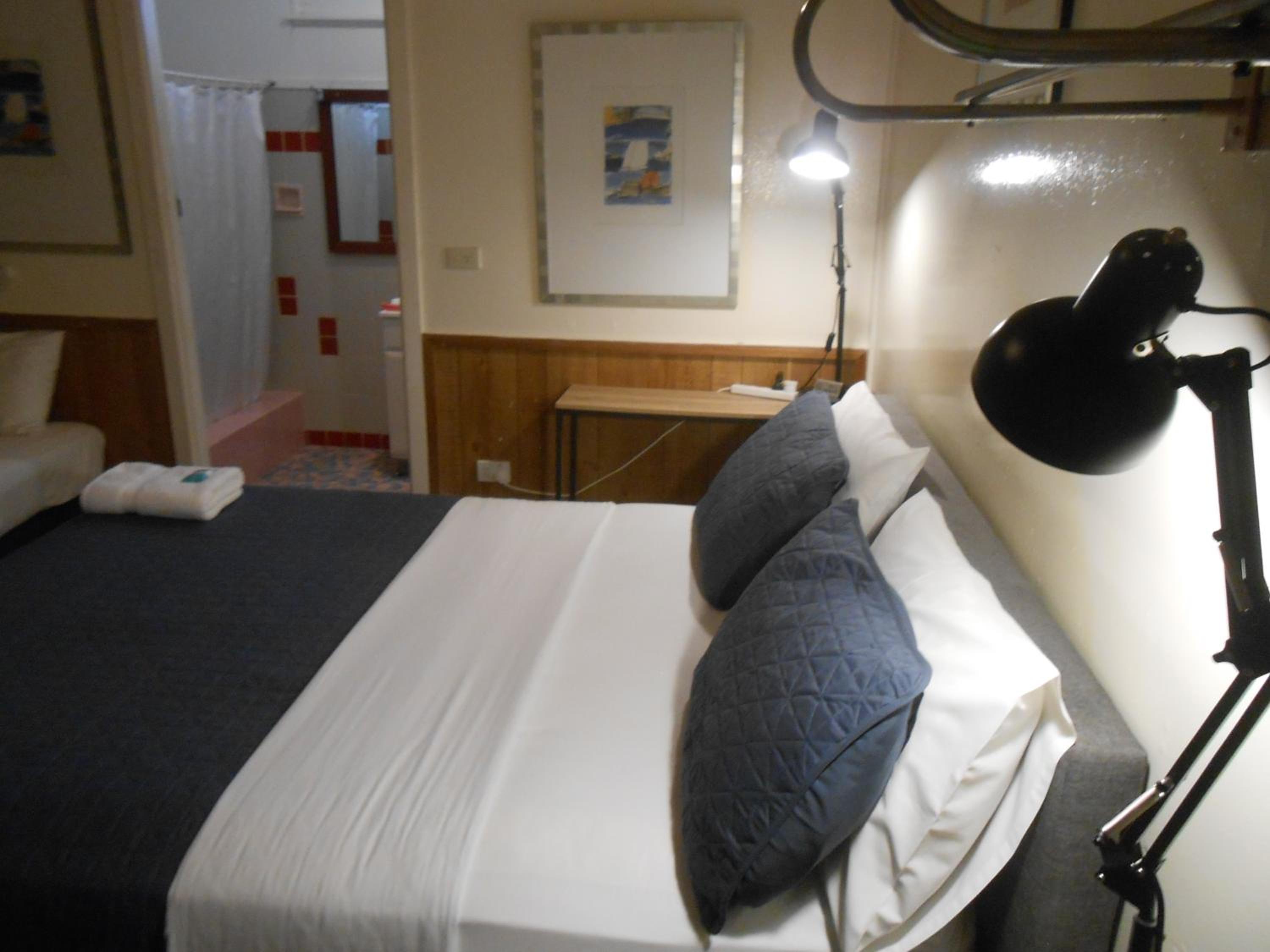 Double or Twin Room with Private Bathroom - Photo 1