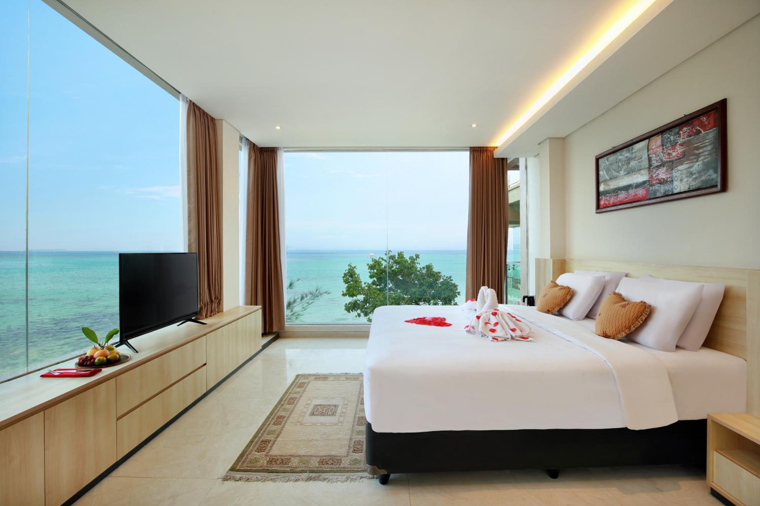 Family Room with Sea View photo 3