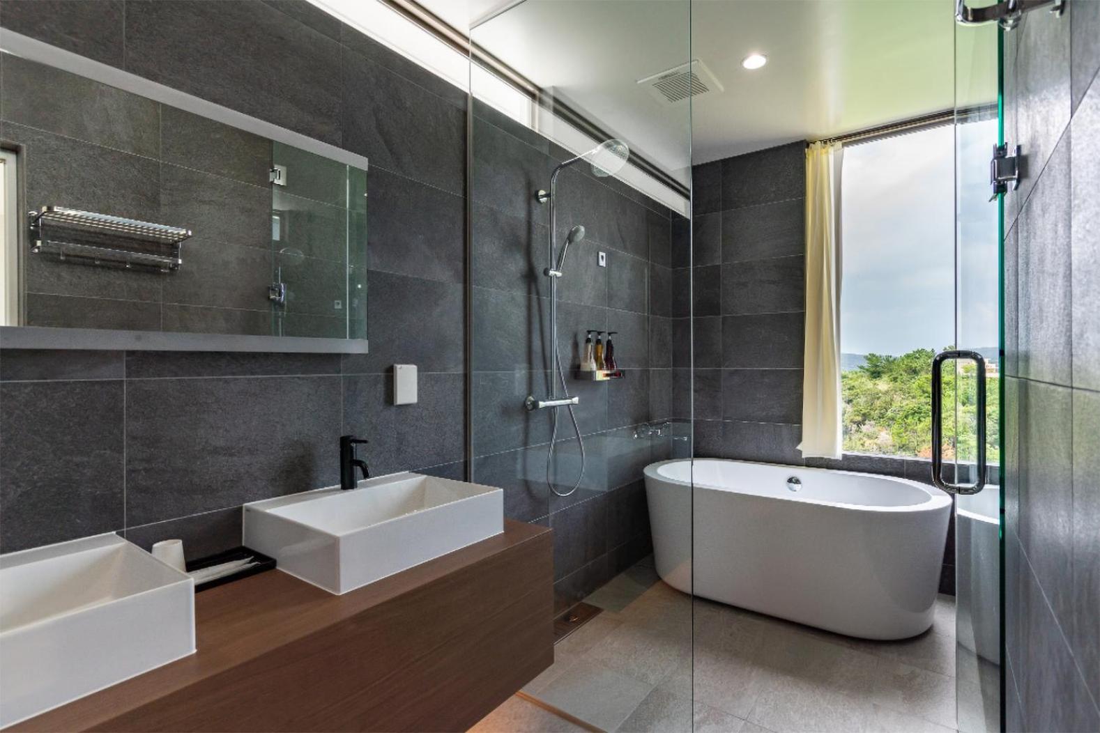 Villa with Sea View - Photo 16