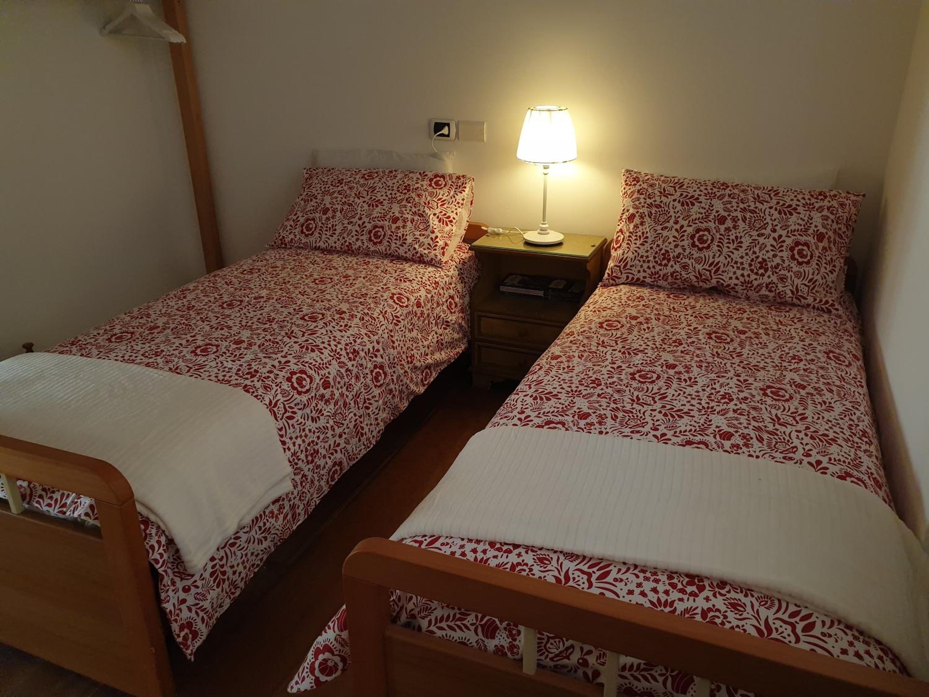 Twin Room with Shared Toilet