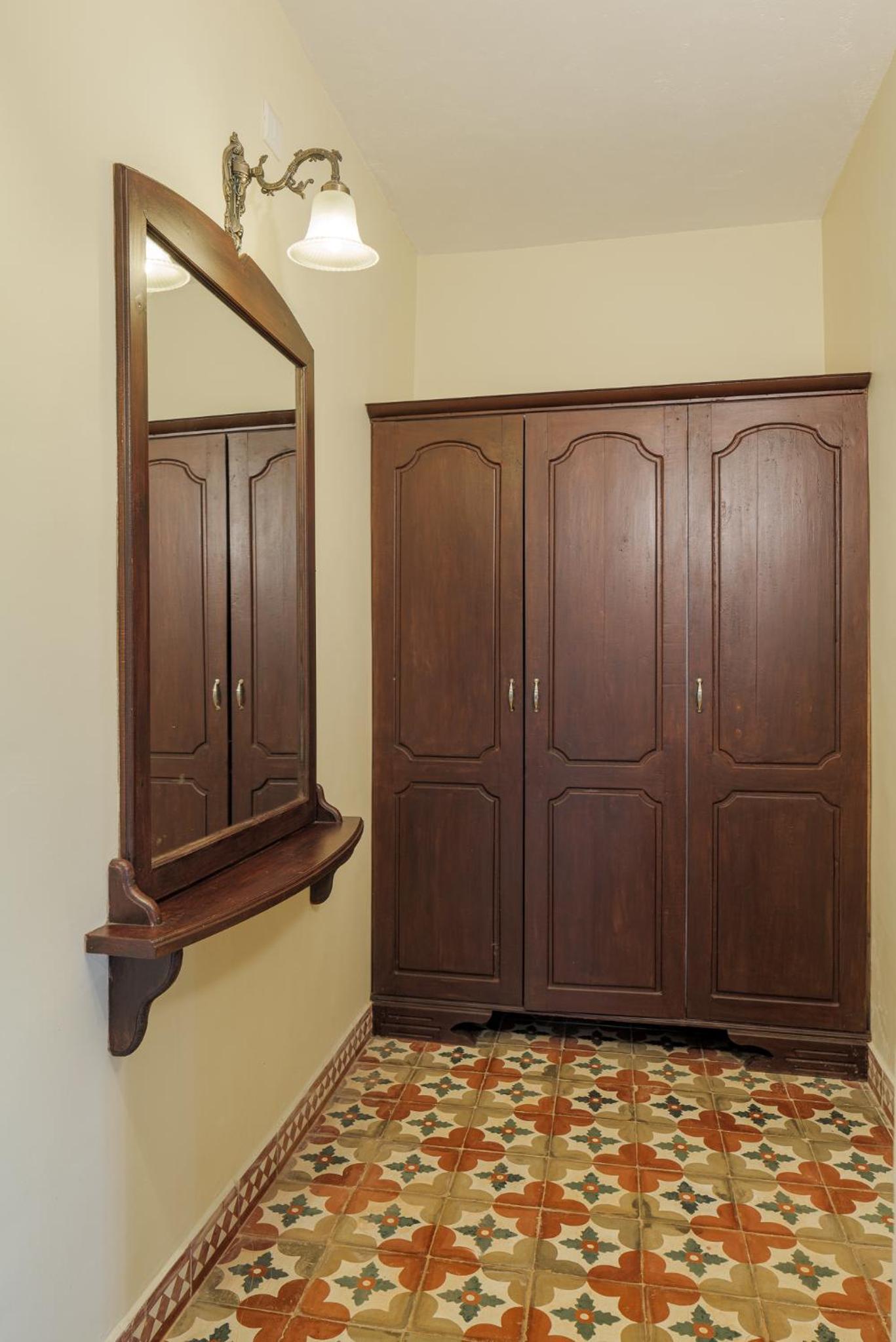 Heritage Suite With Mountain View photo 3
