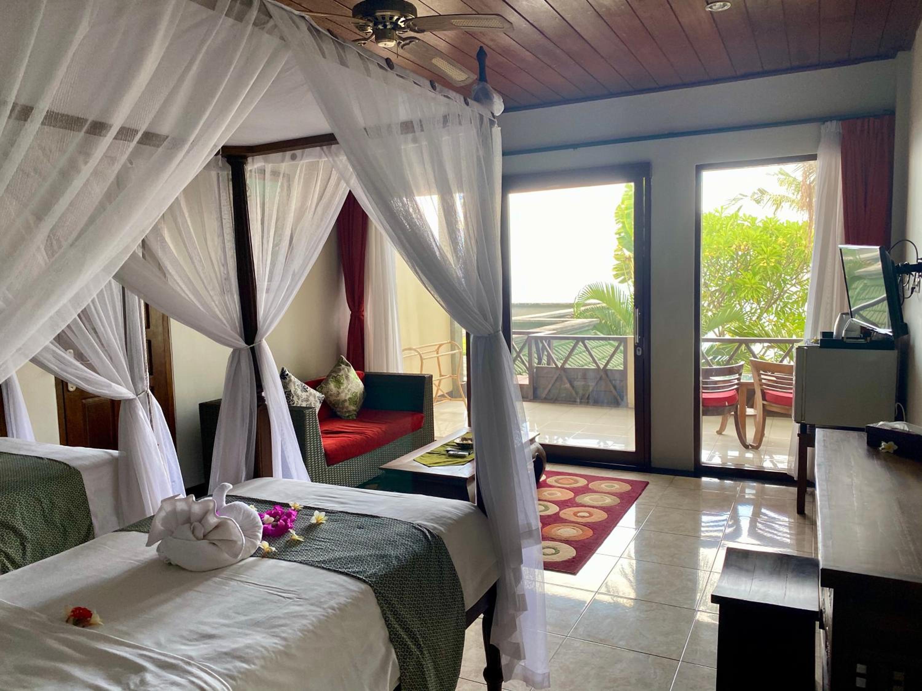 Deluxe Double or Twin Room with Sea View - Photo 4