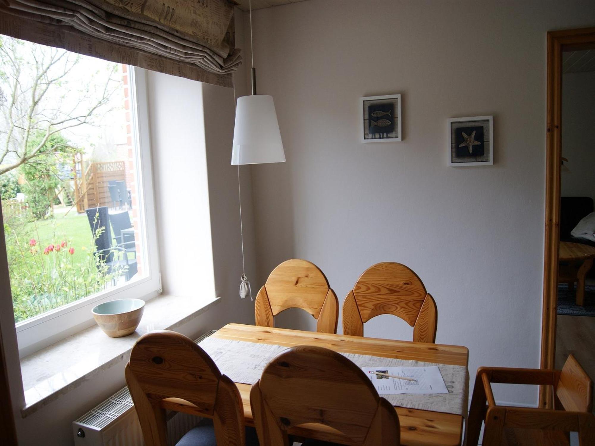 Apartment with Terrace photo 3