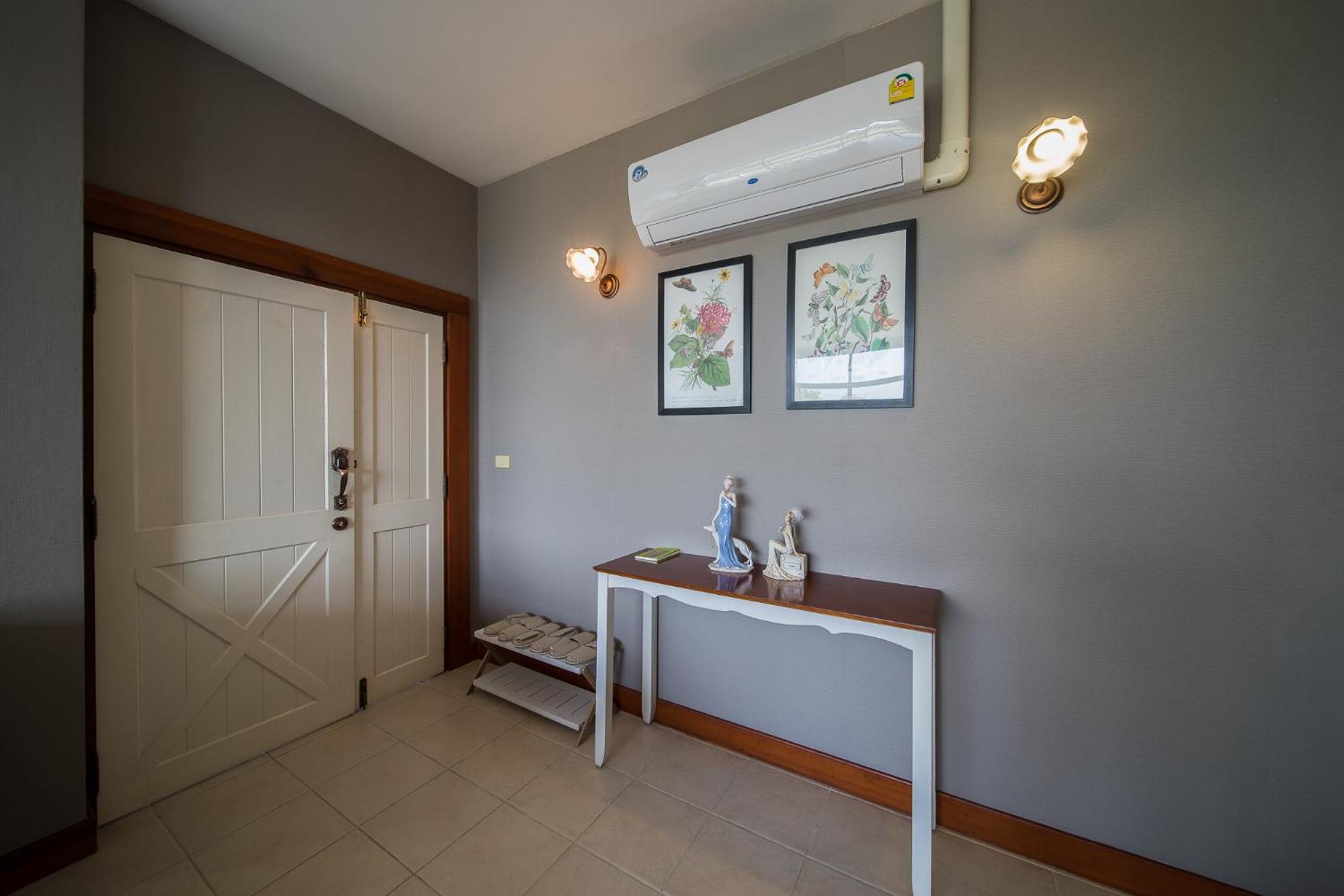 Two-Bedroom Apartment - Photo 19