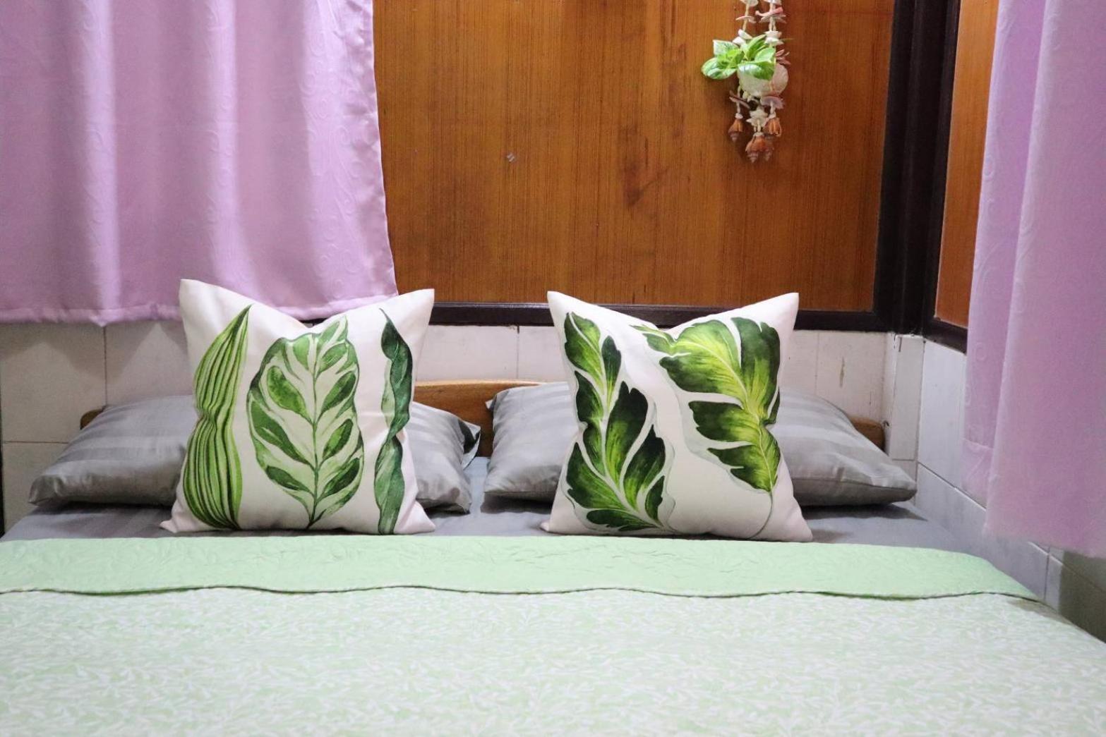 Queen Room - Photo 18