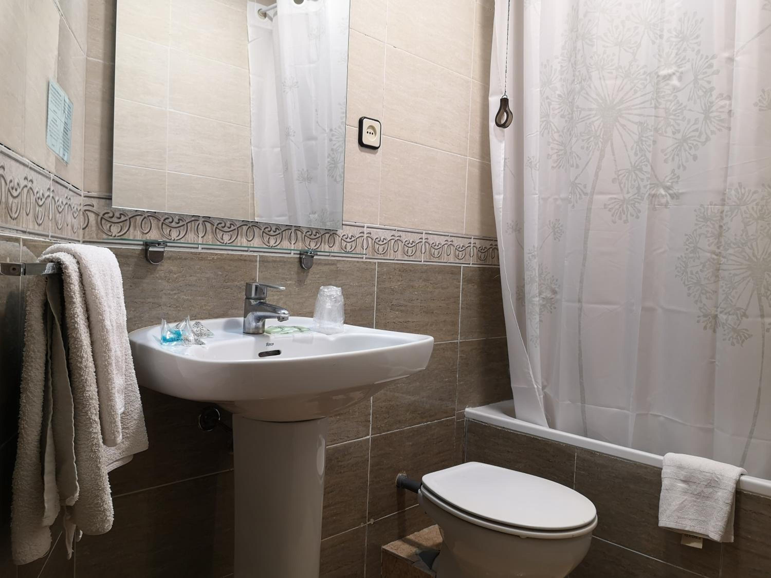 Twin Room Interior photo 3
