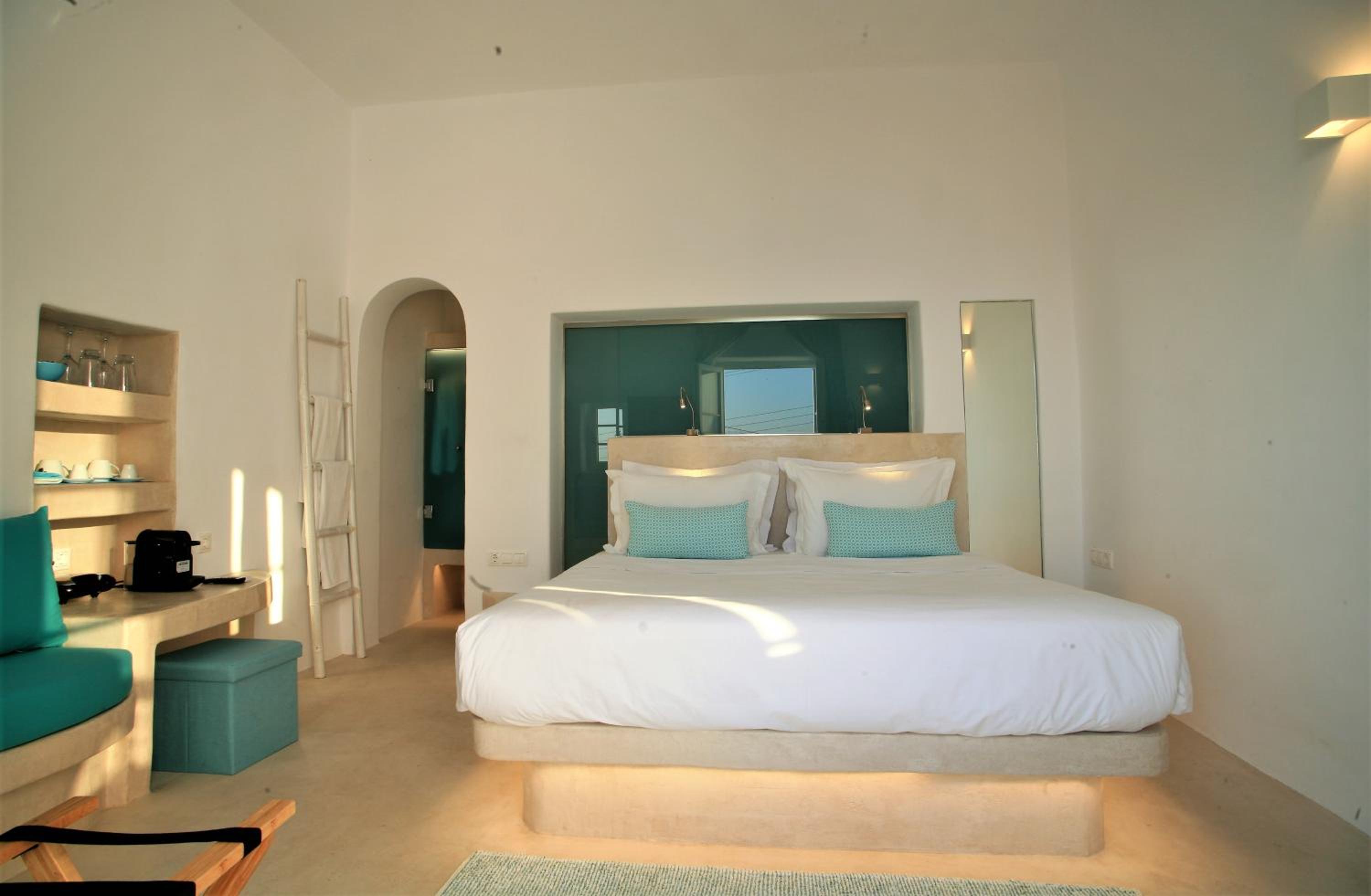 Junior Suite with Sea View - Photo 5