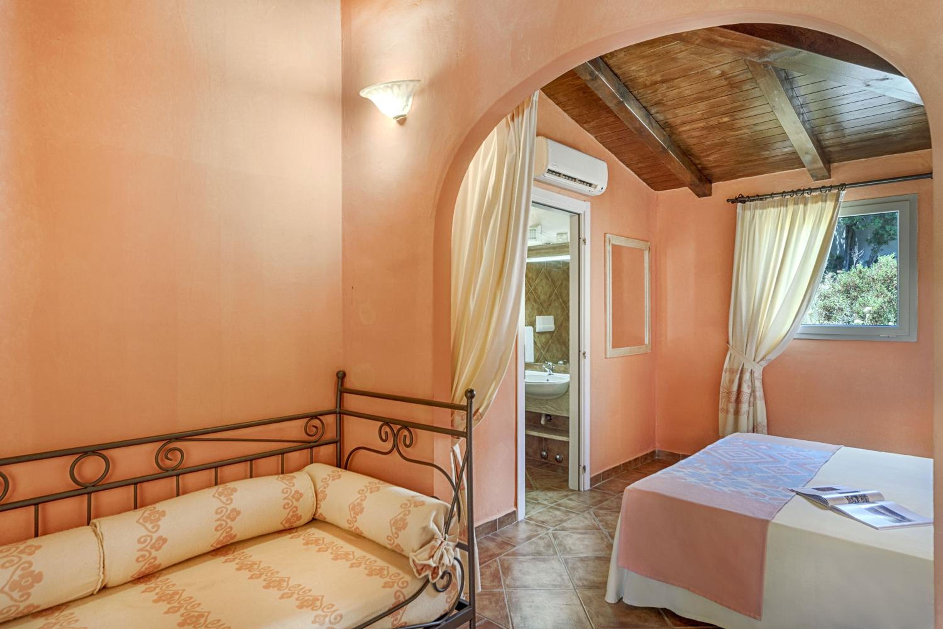 Superior Double or Twin Room - Photo 2