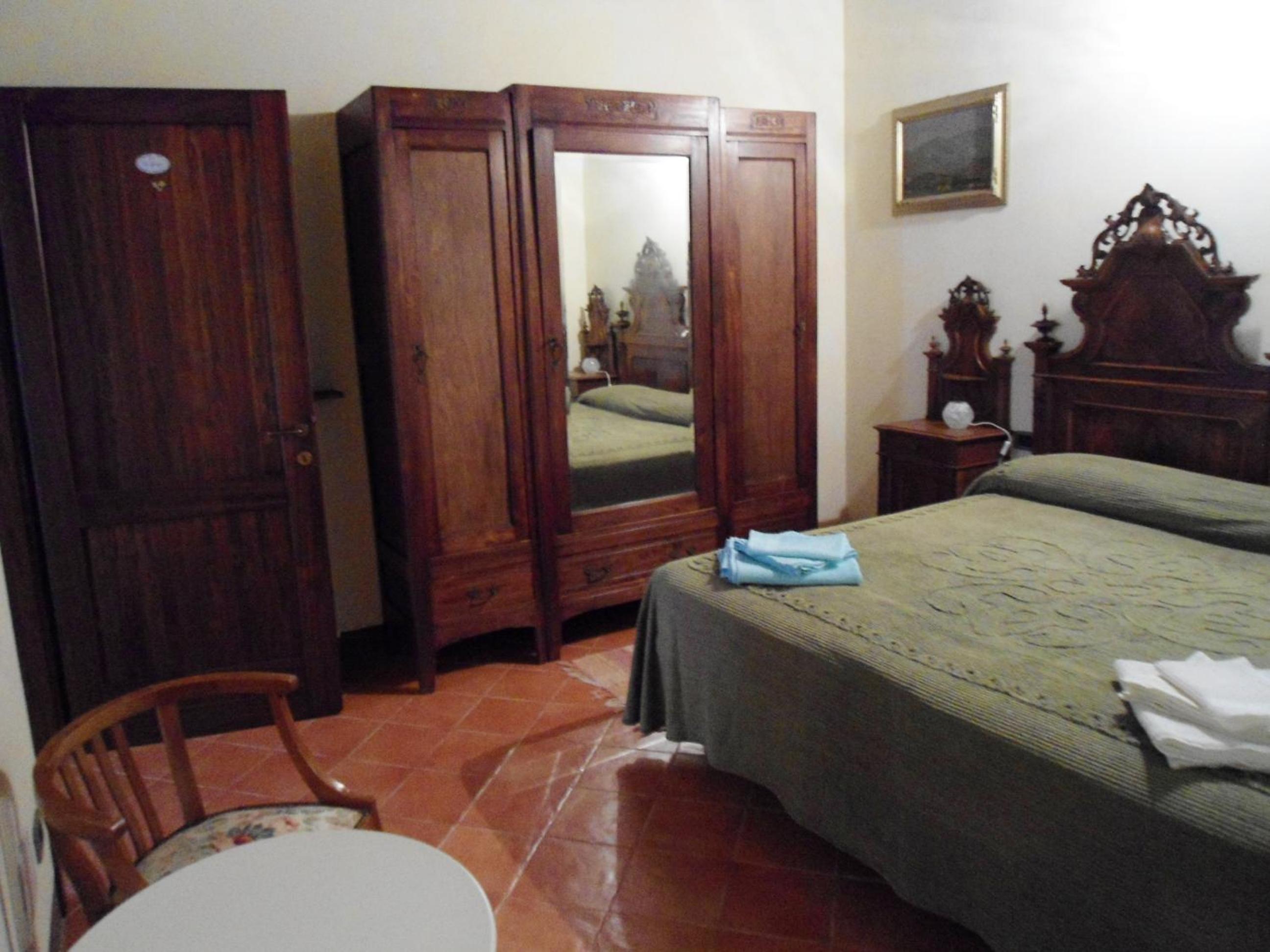 Double Room photo 3