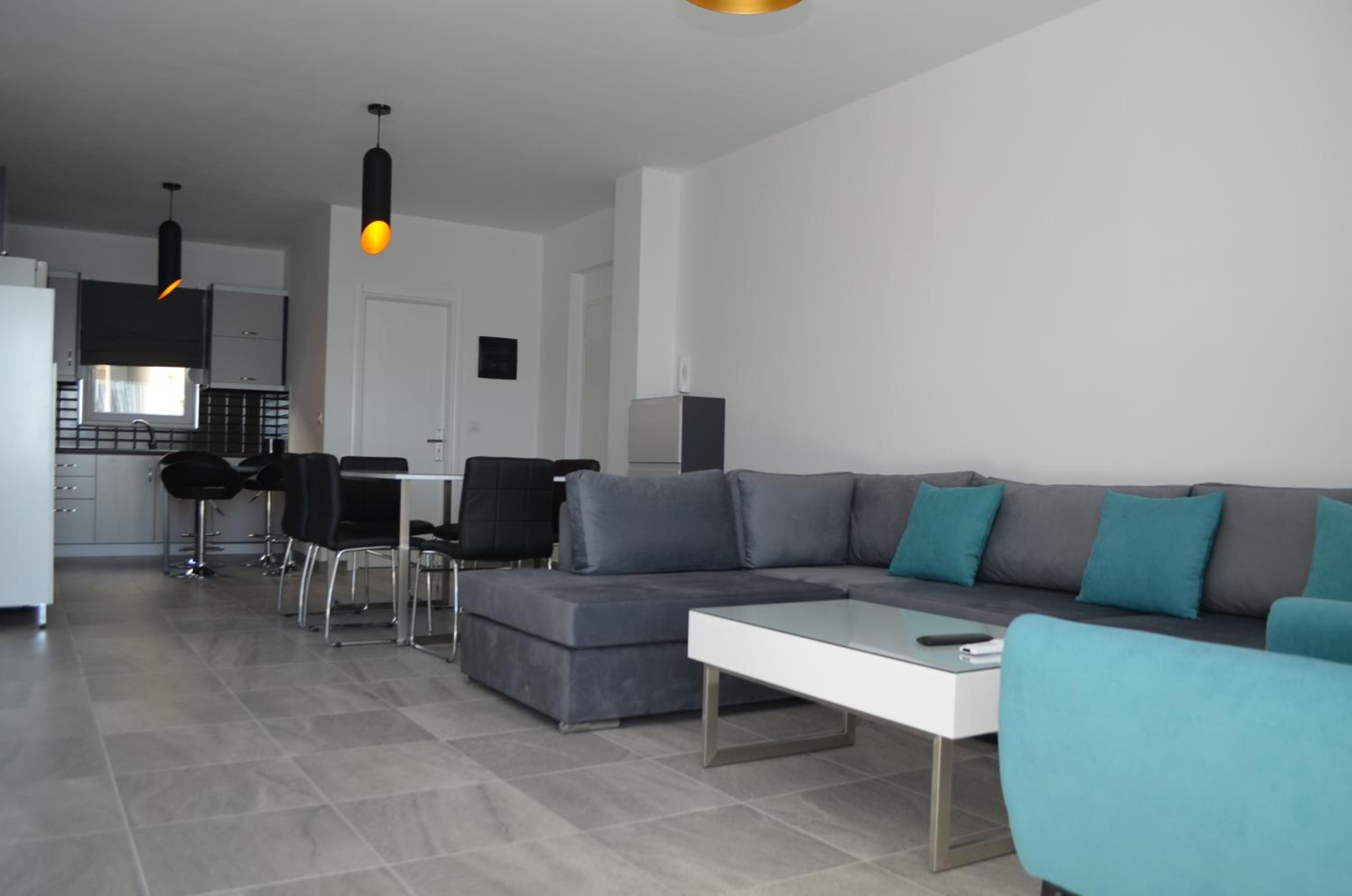 Two-Bedroom Apartment With Balcony And Sea View