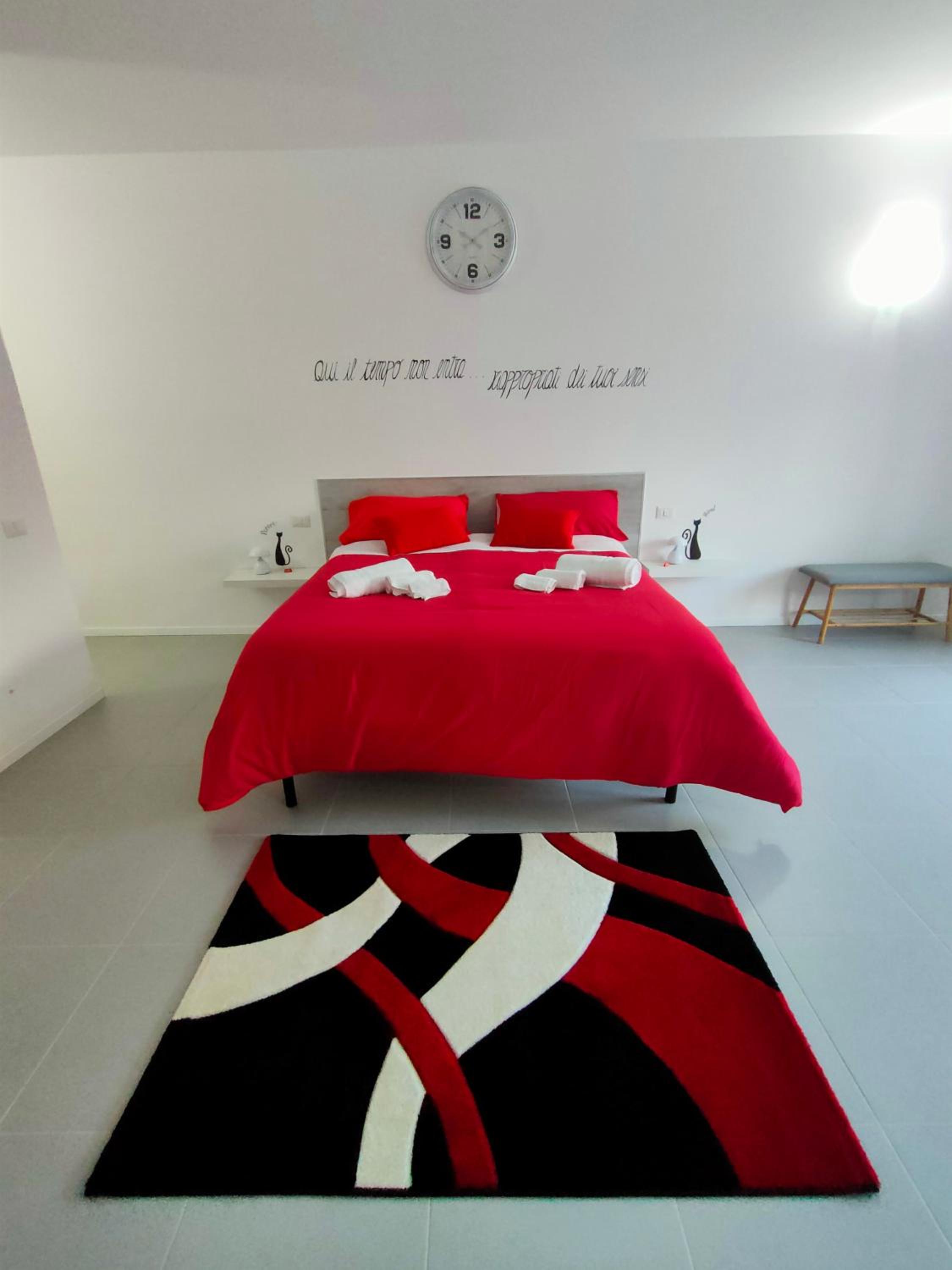 Double Room - Photo 3