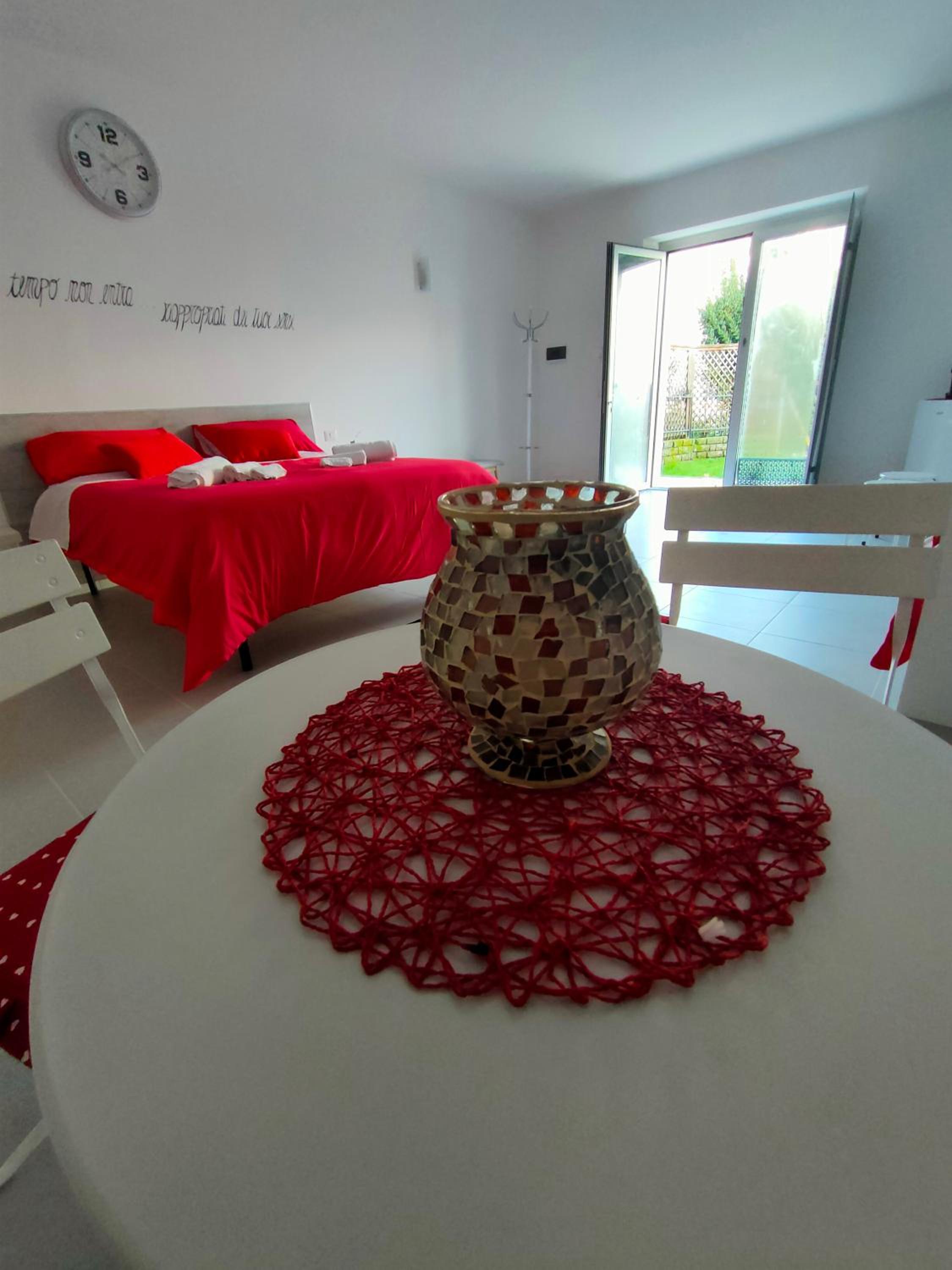 Double Room - Photo 7