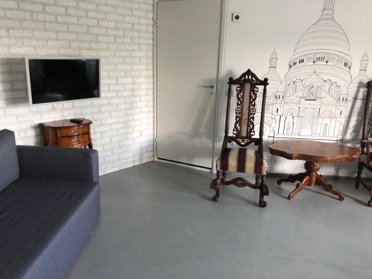 Suite with Lake View - Photo 5