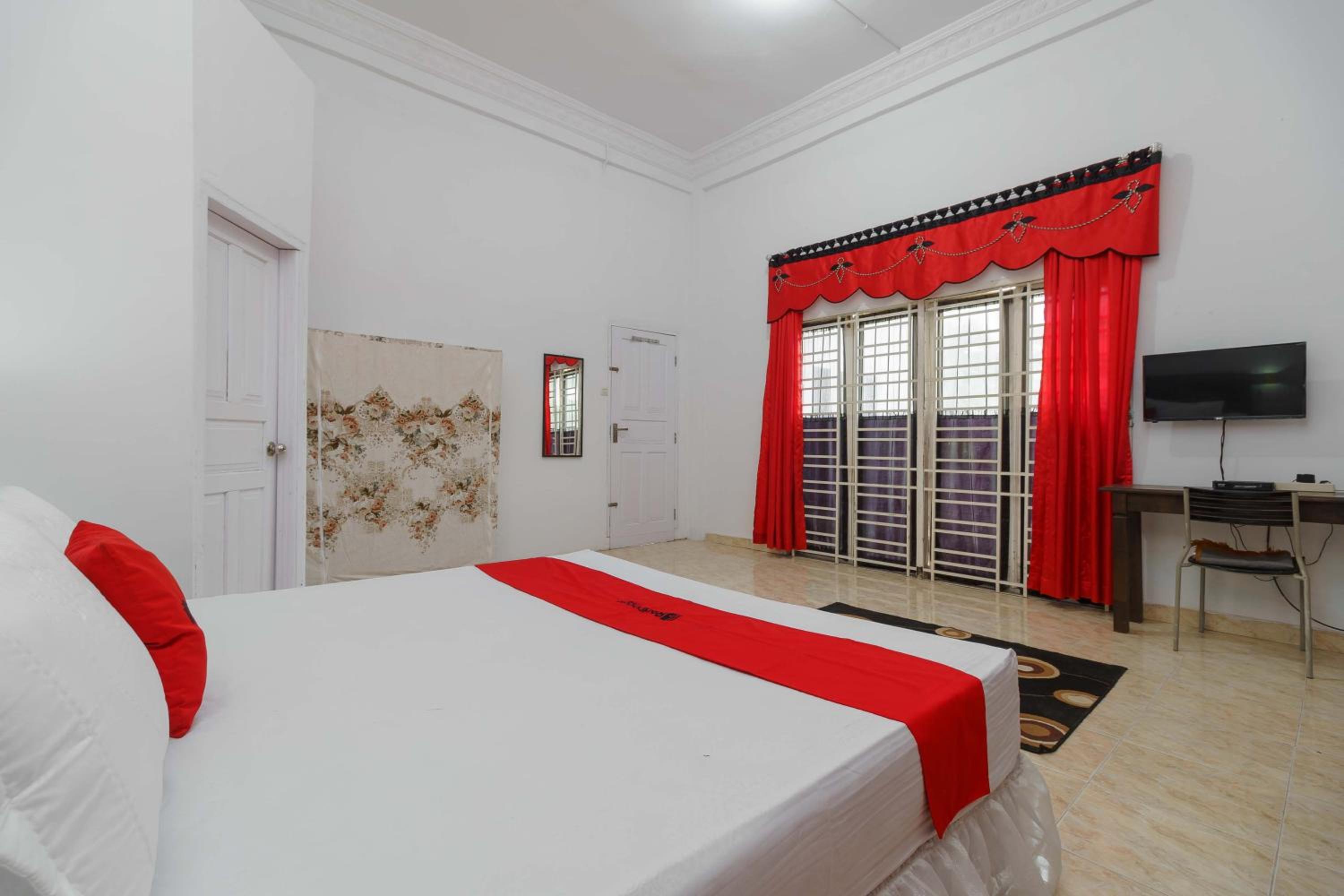 Double Room - Photo 2
