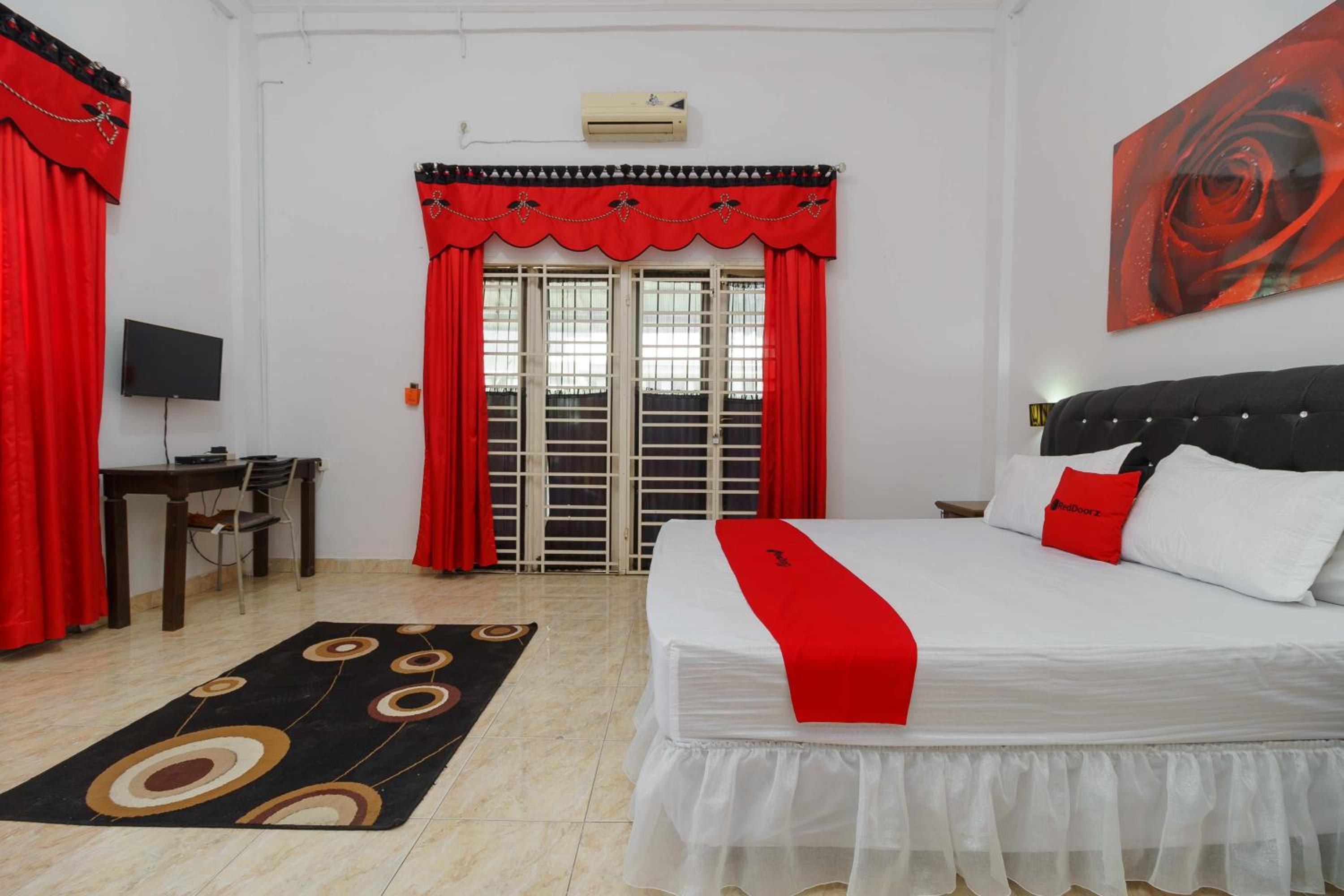 Double Room - Photo 3