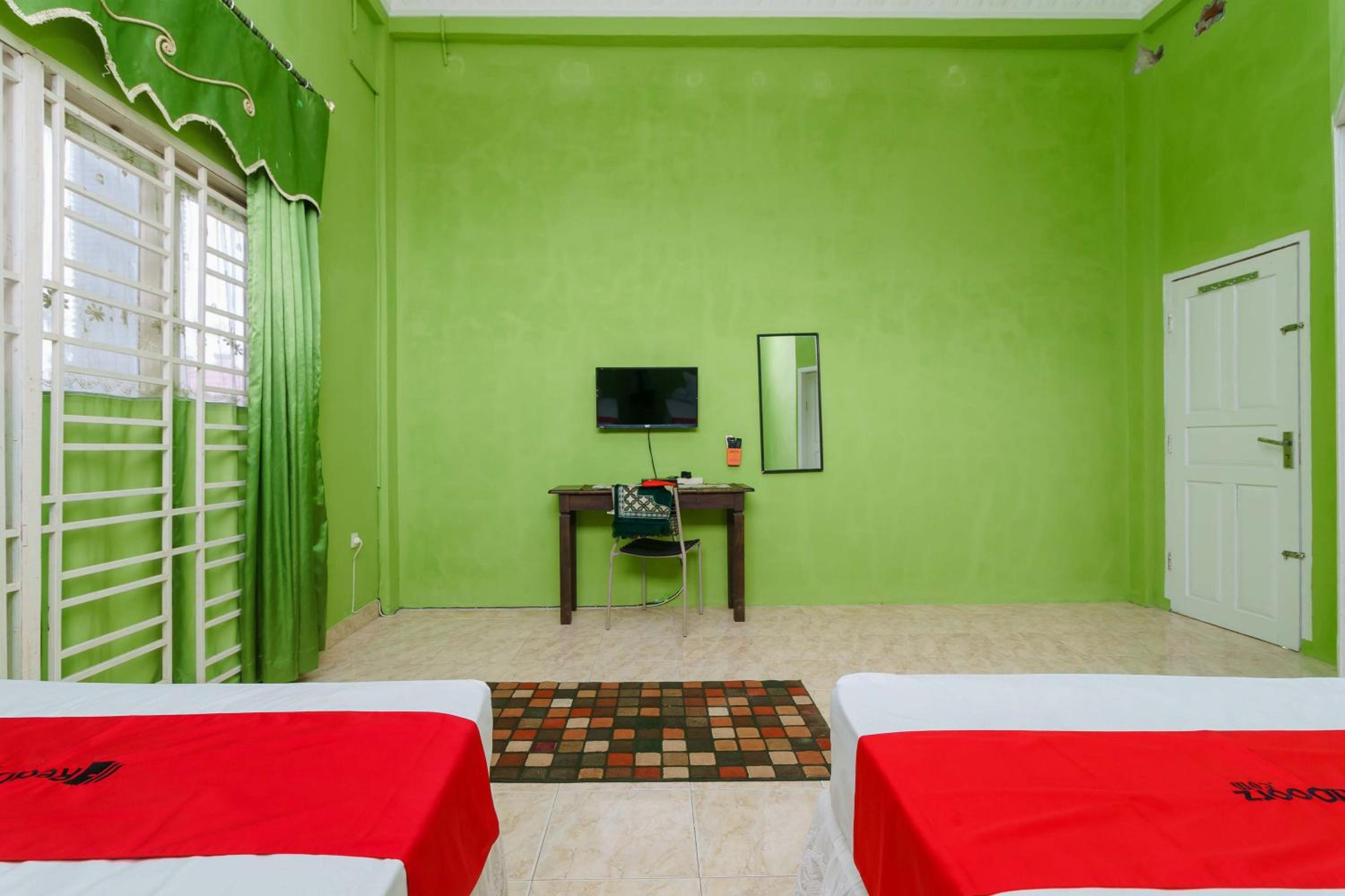Twin Room - Photo 3