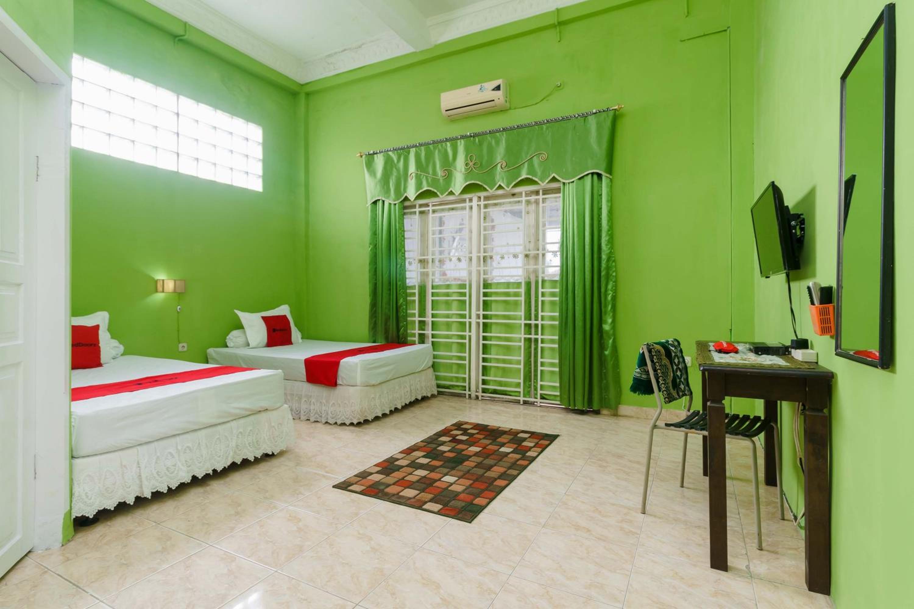 Twin Room - Photo 6