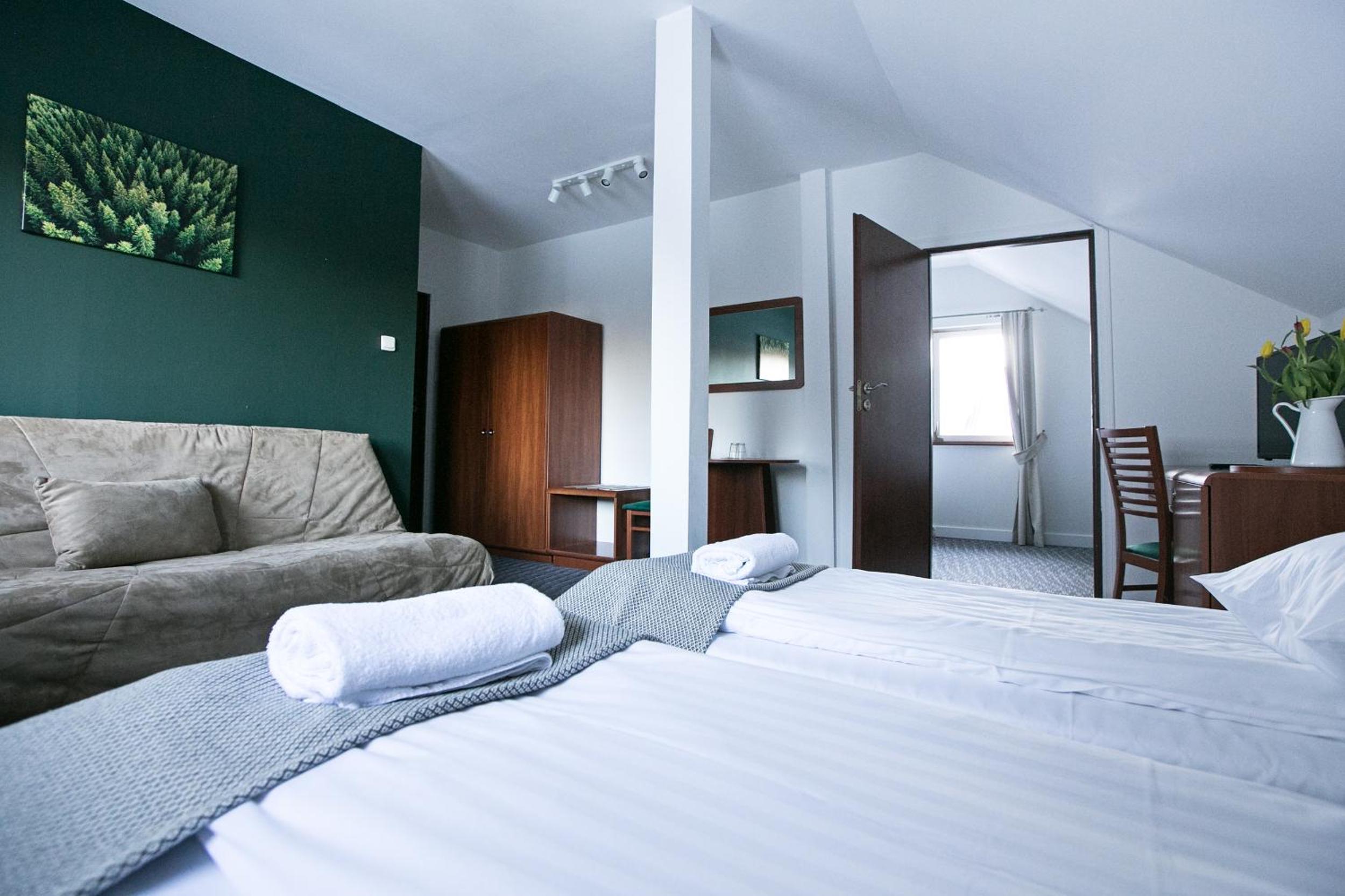 King Studio with Sofa Bed - Photo 1