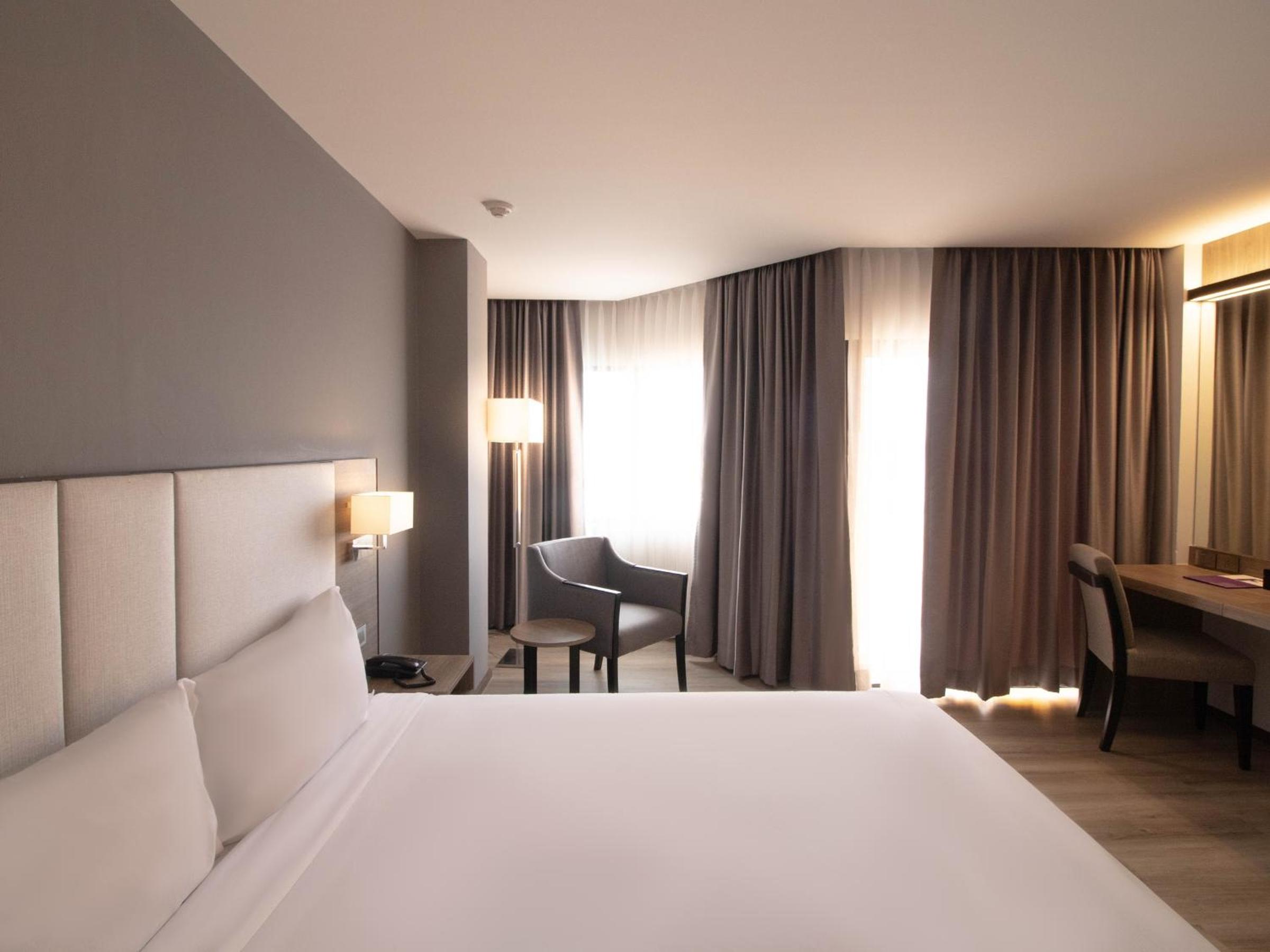 Superior Double Room with City View