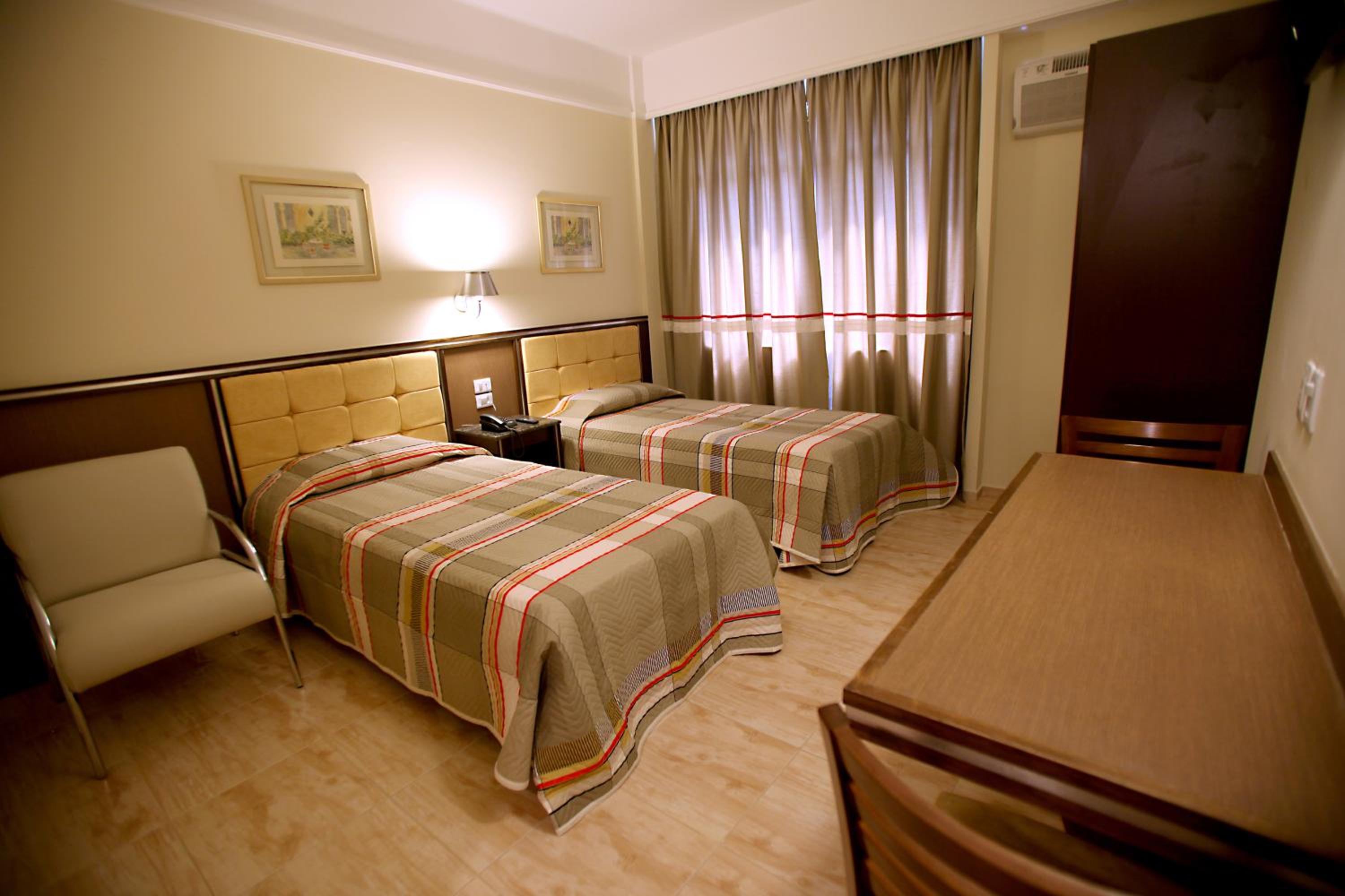 Soneca Plaza Hotel — Twin Room