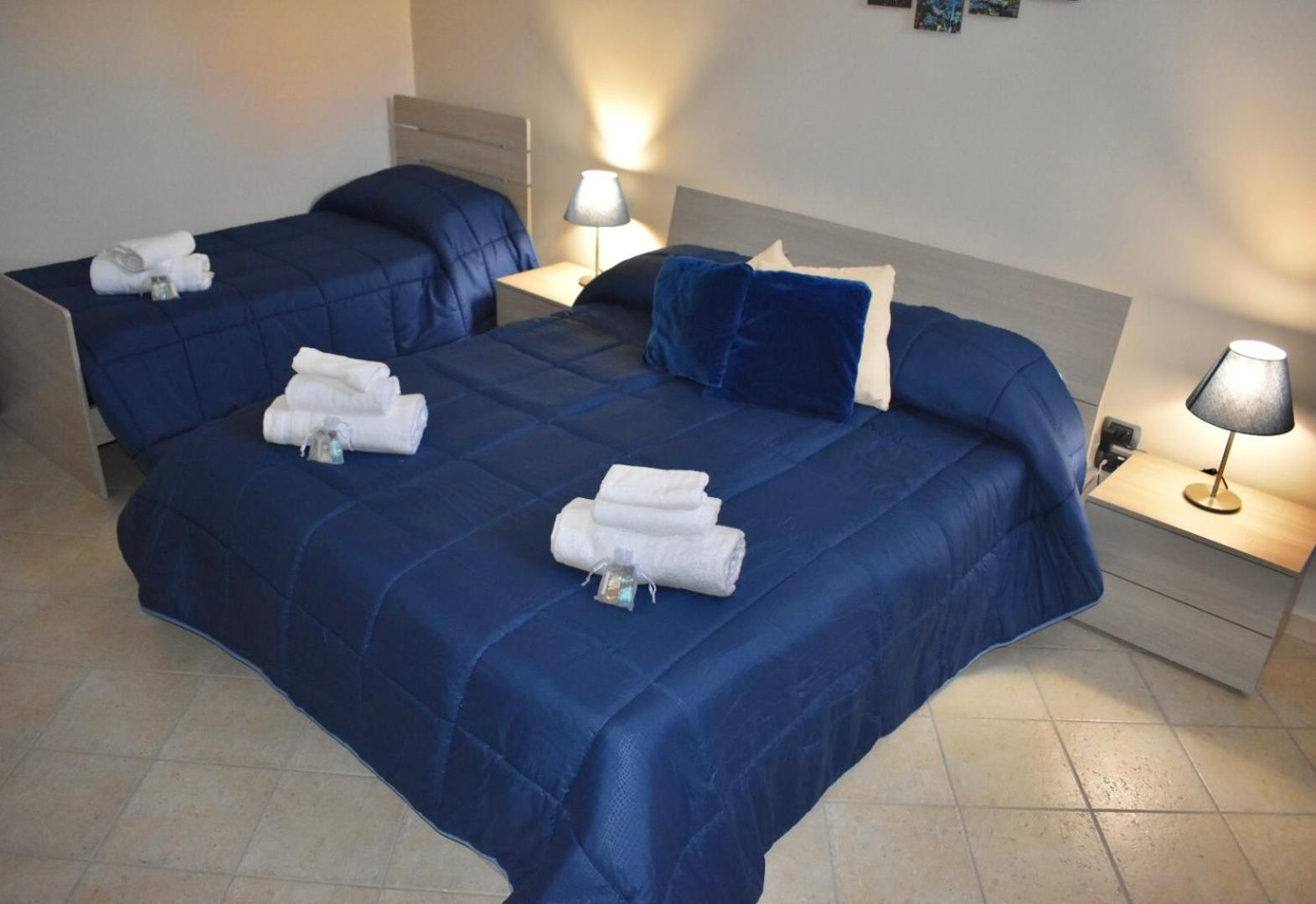 Triple Room with Private Bathroom photo 1
