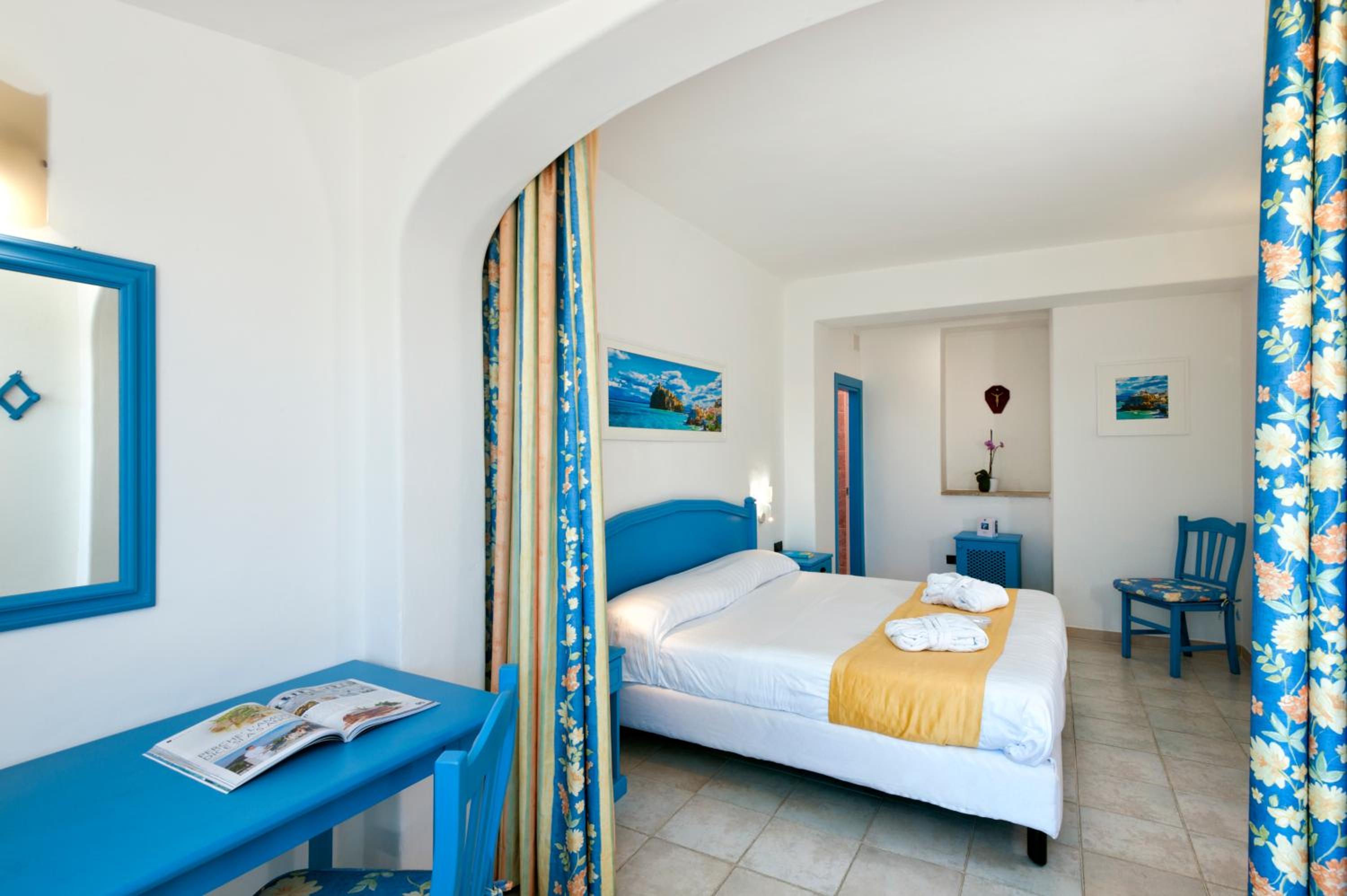 Triple Room with Sea View with Access to Thermal Park photo 1