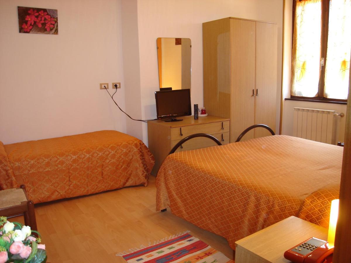 Triple Room photo 2