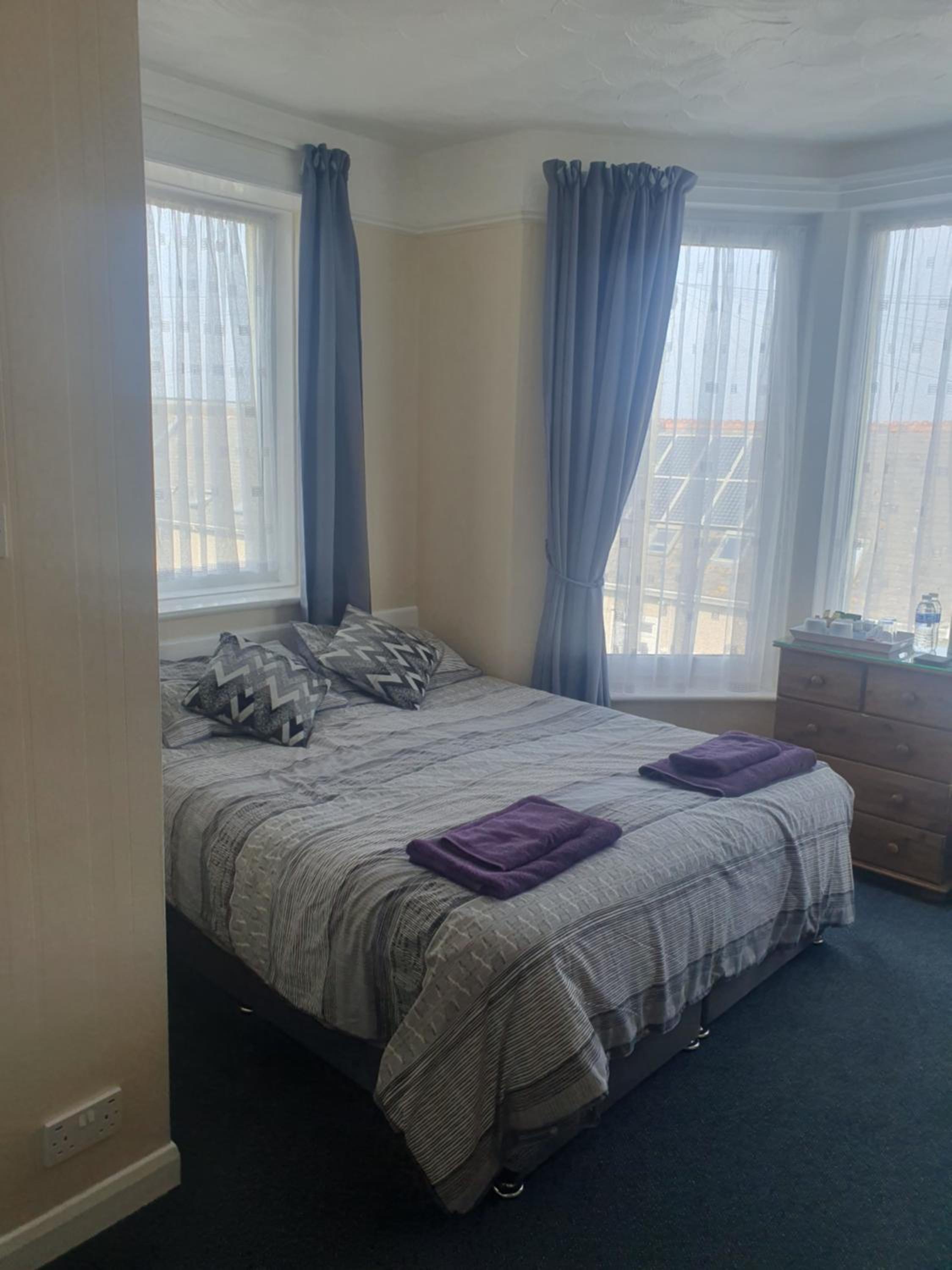 Double or Twin Room with Shower