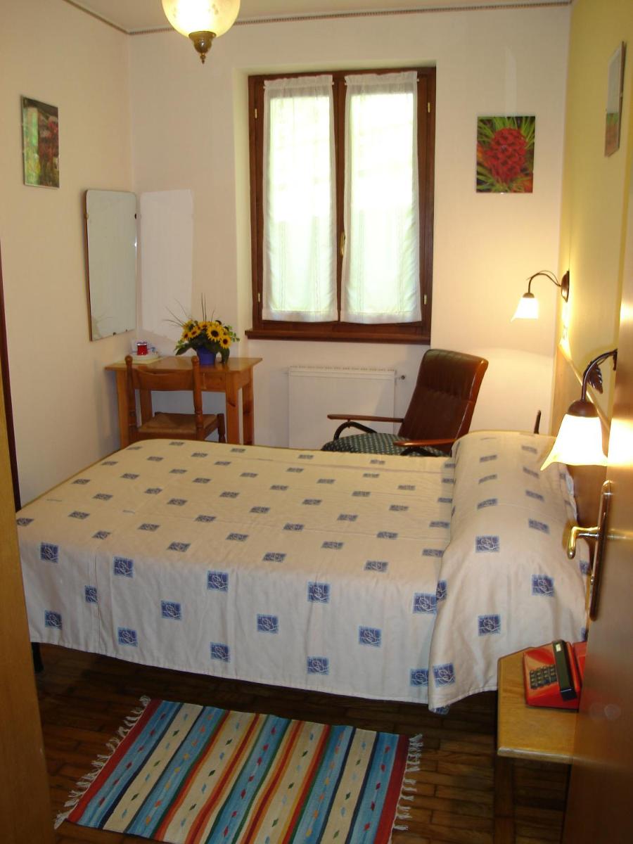 Single Room photo 3
